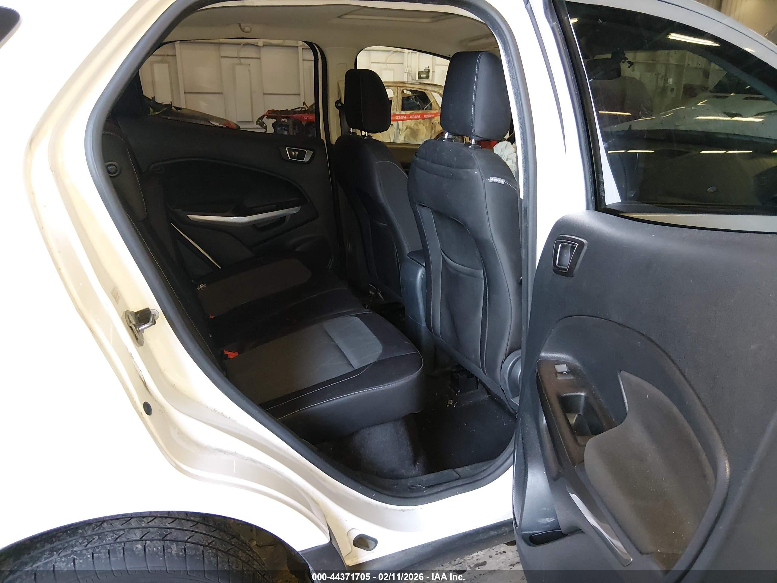 FORD ECOSPORT image 8