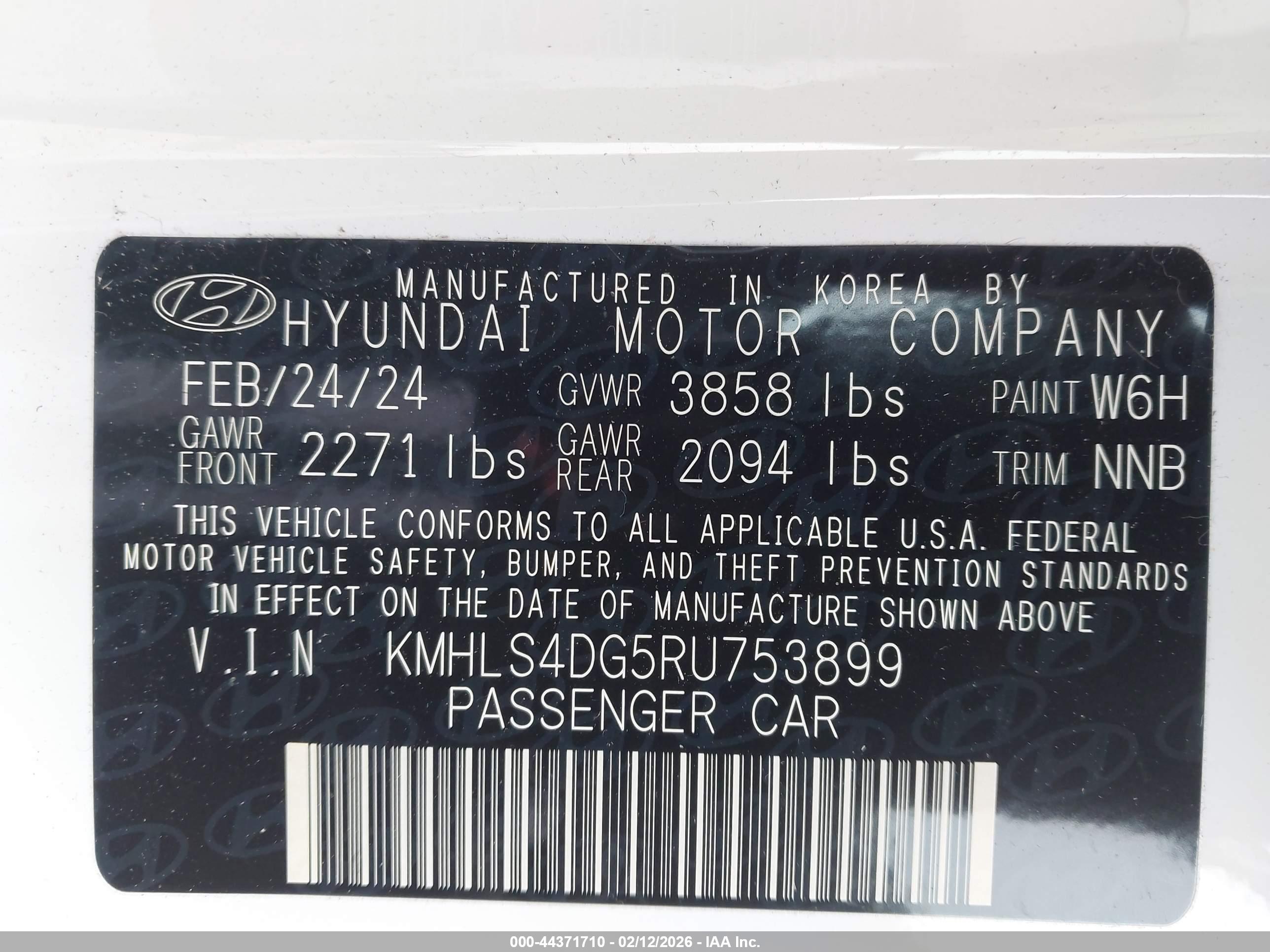 HYUNDAI ELANTRA image 9