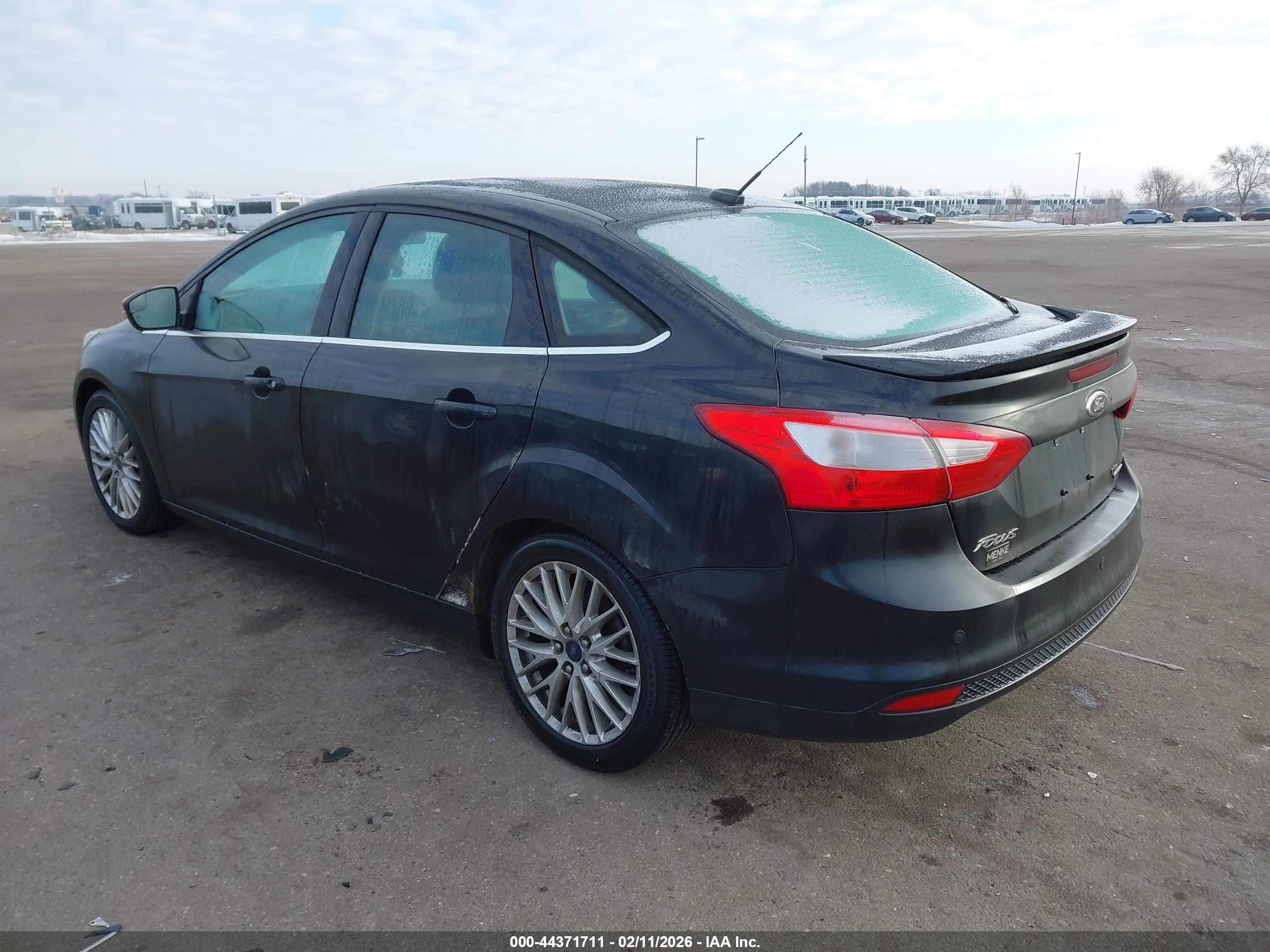 FORD FOCUS image 3