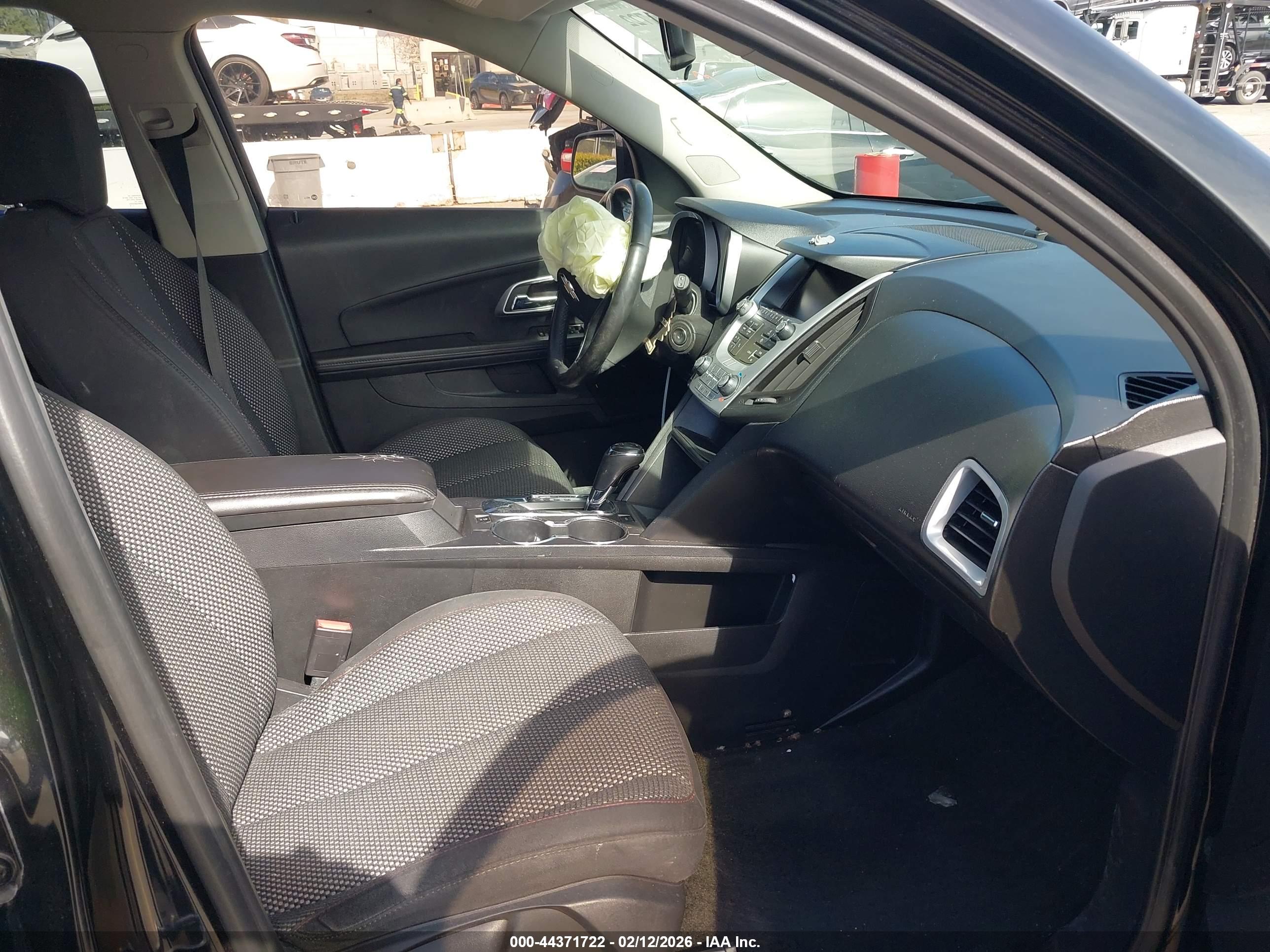 CHEVROLET EQUINOX image 5