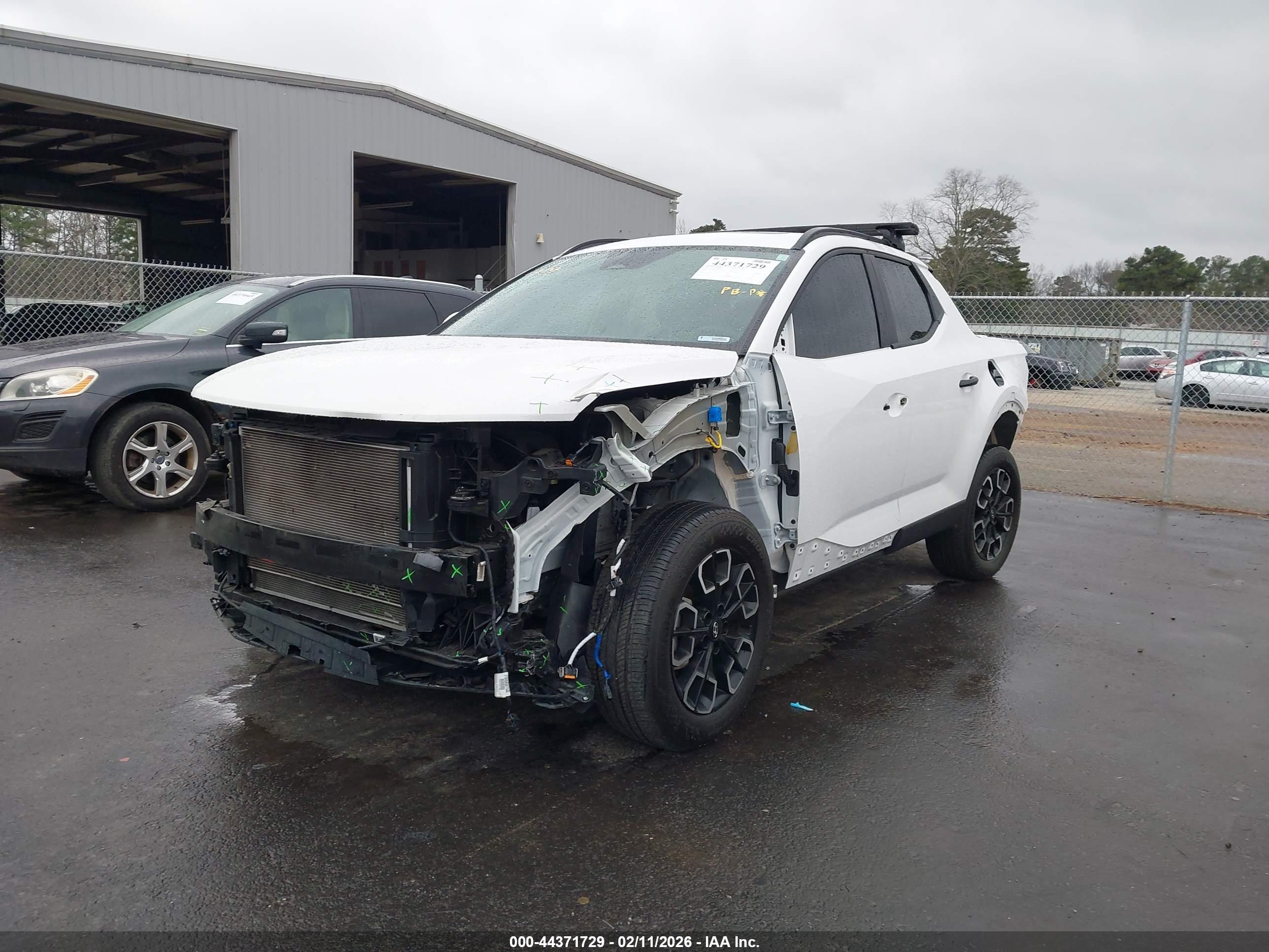 HYUNDAI SANTA image 2