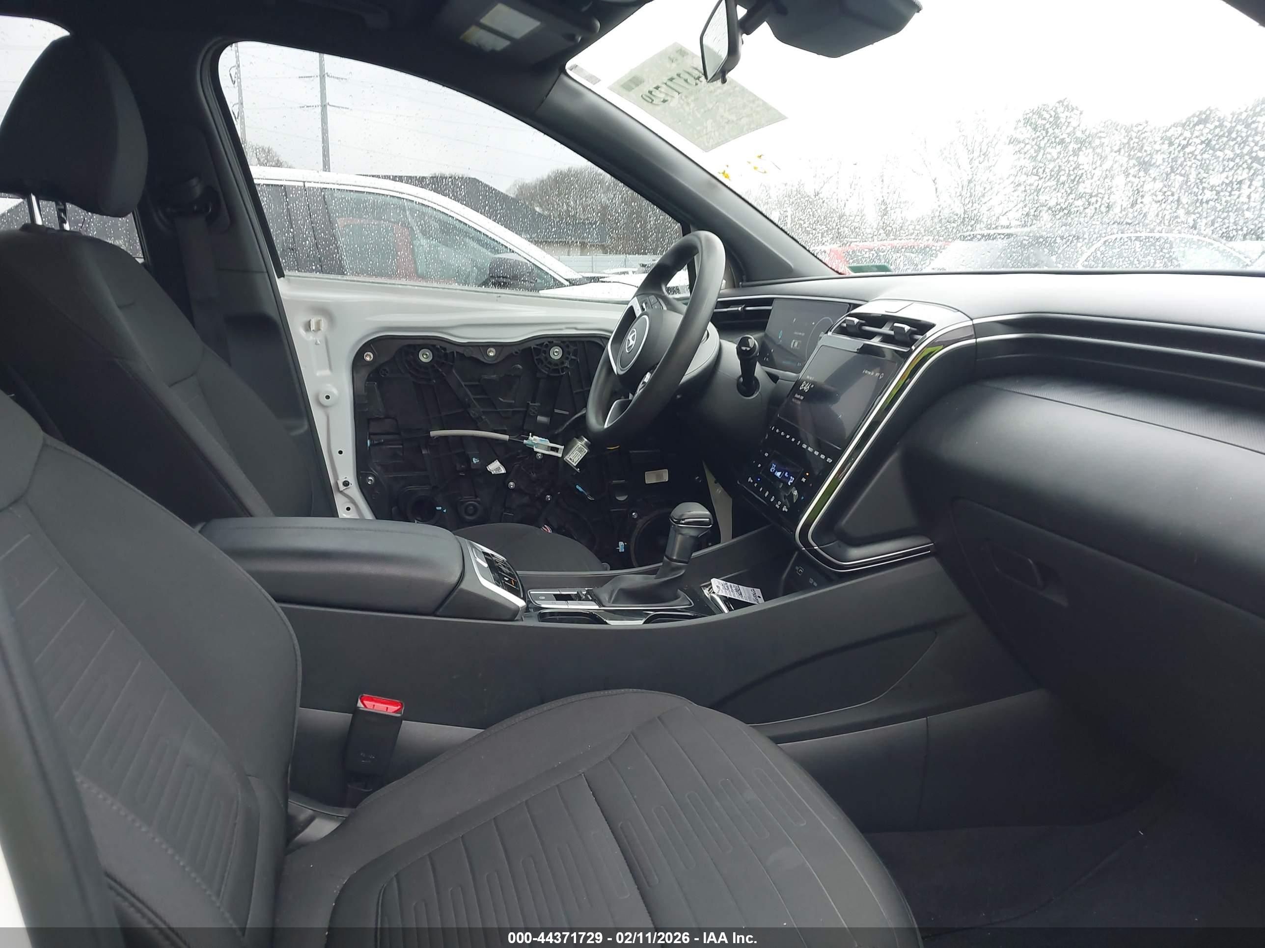HYUNDAI SANTA image 5