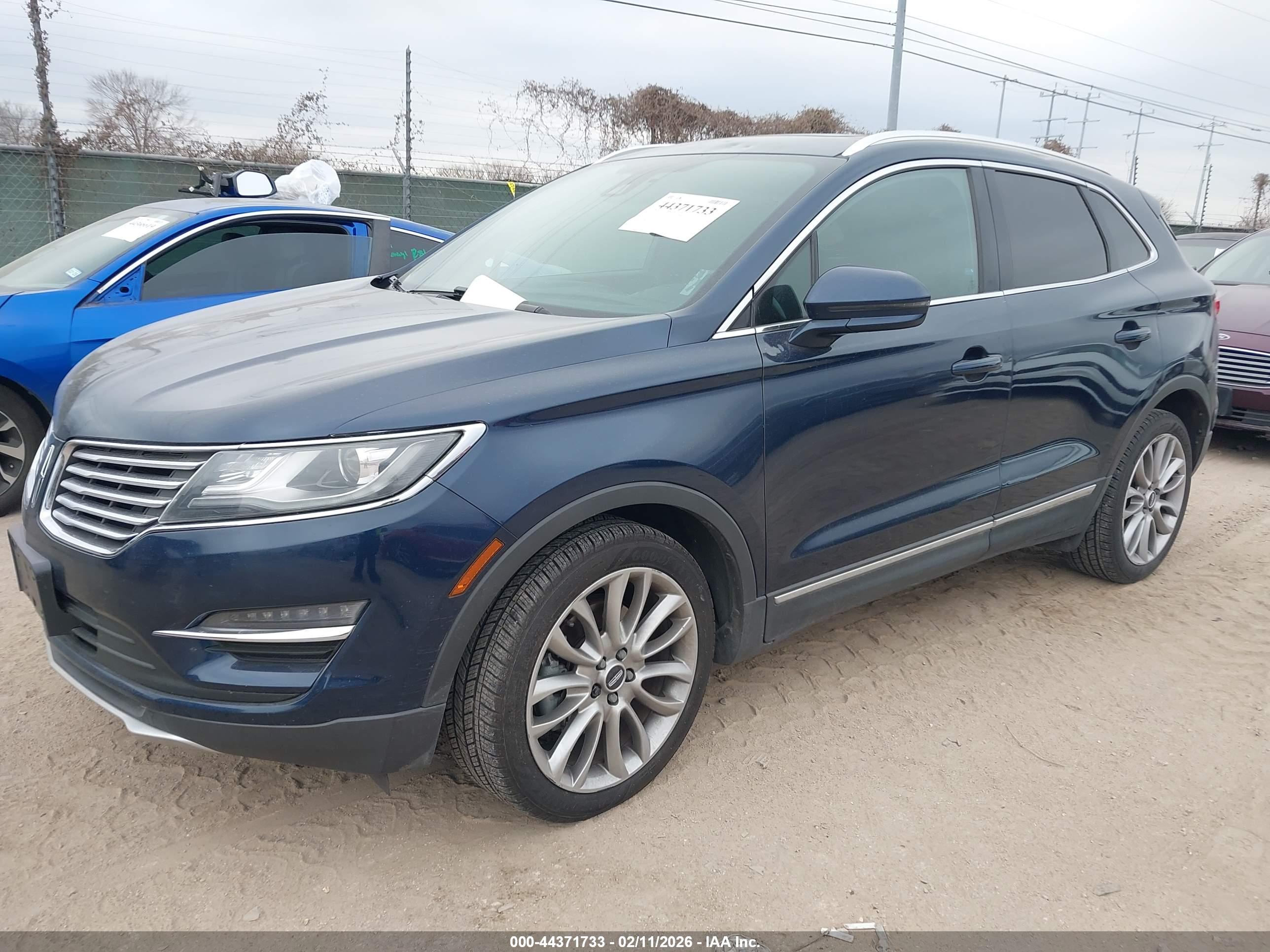LINCOLN MKC image 2