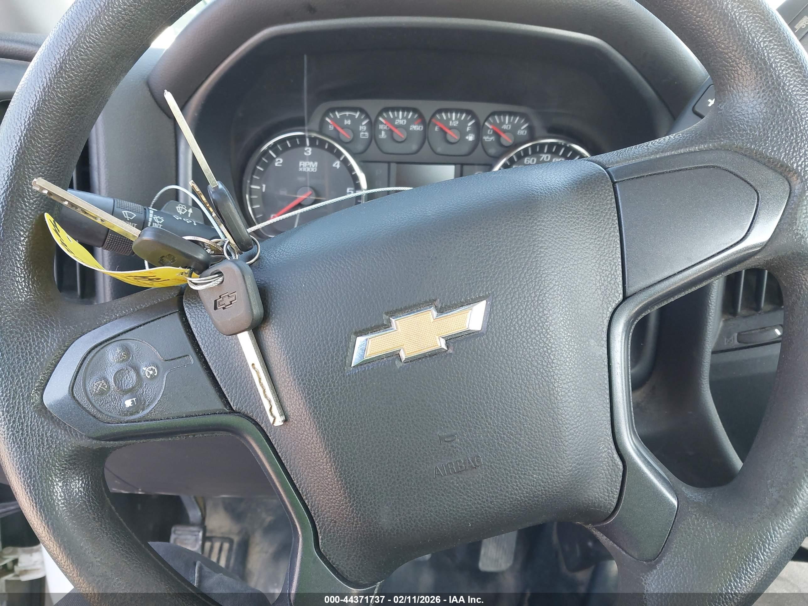 CHEVROLET SILVERADO image 11