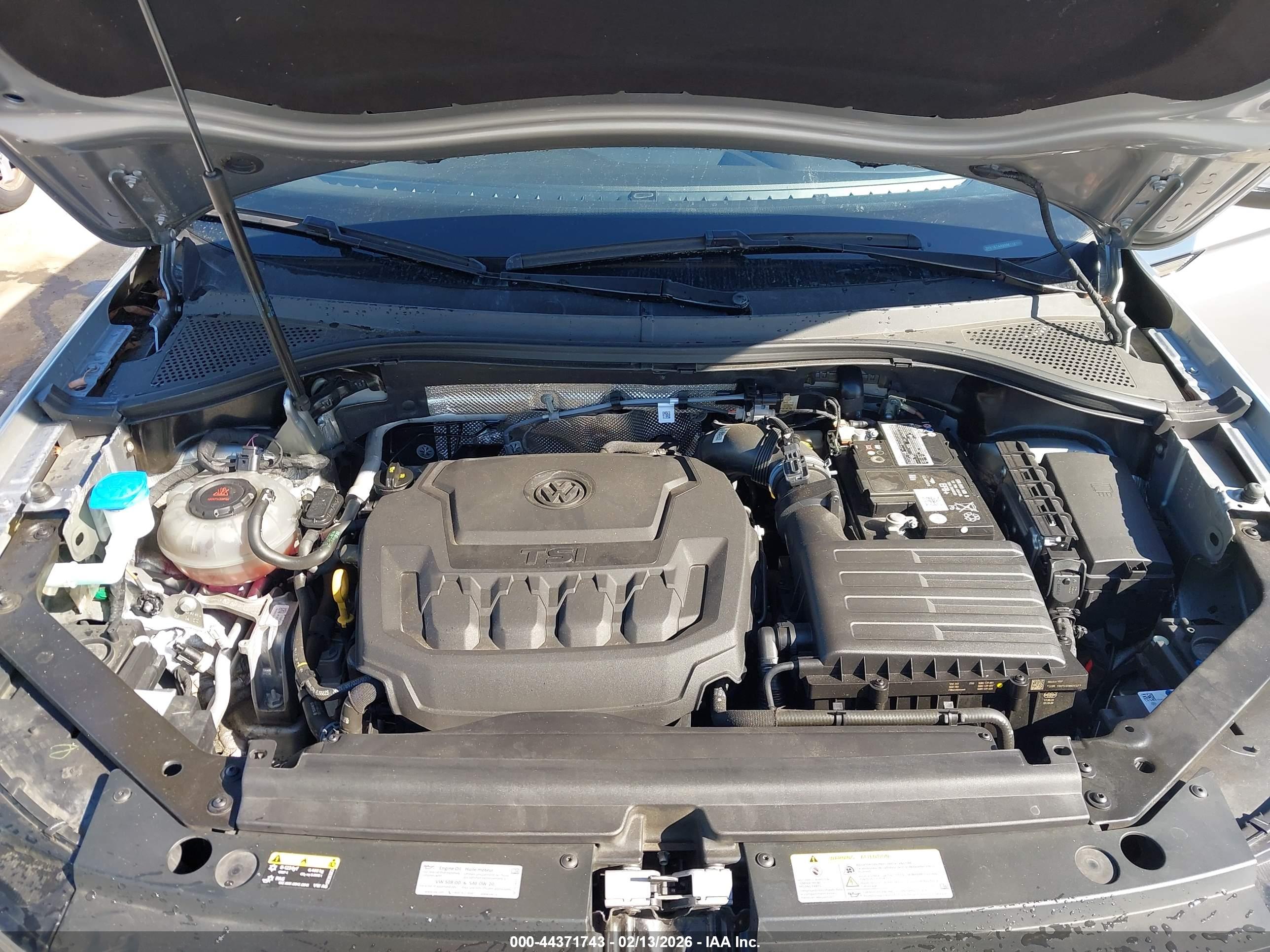 VOLKSWAGEN TIGUAN image 10
