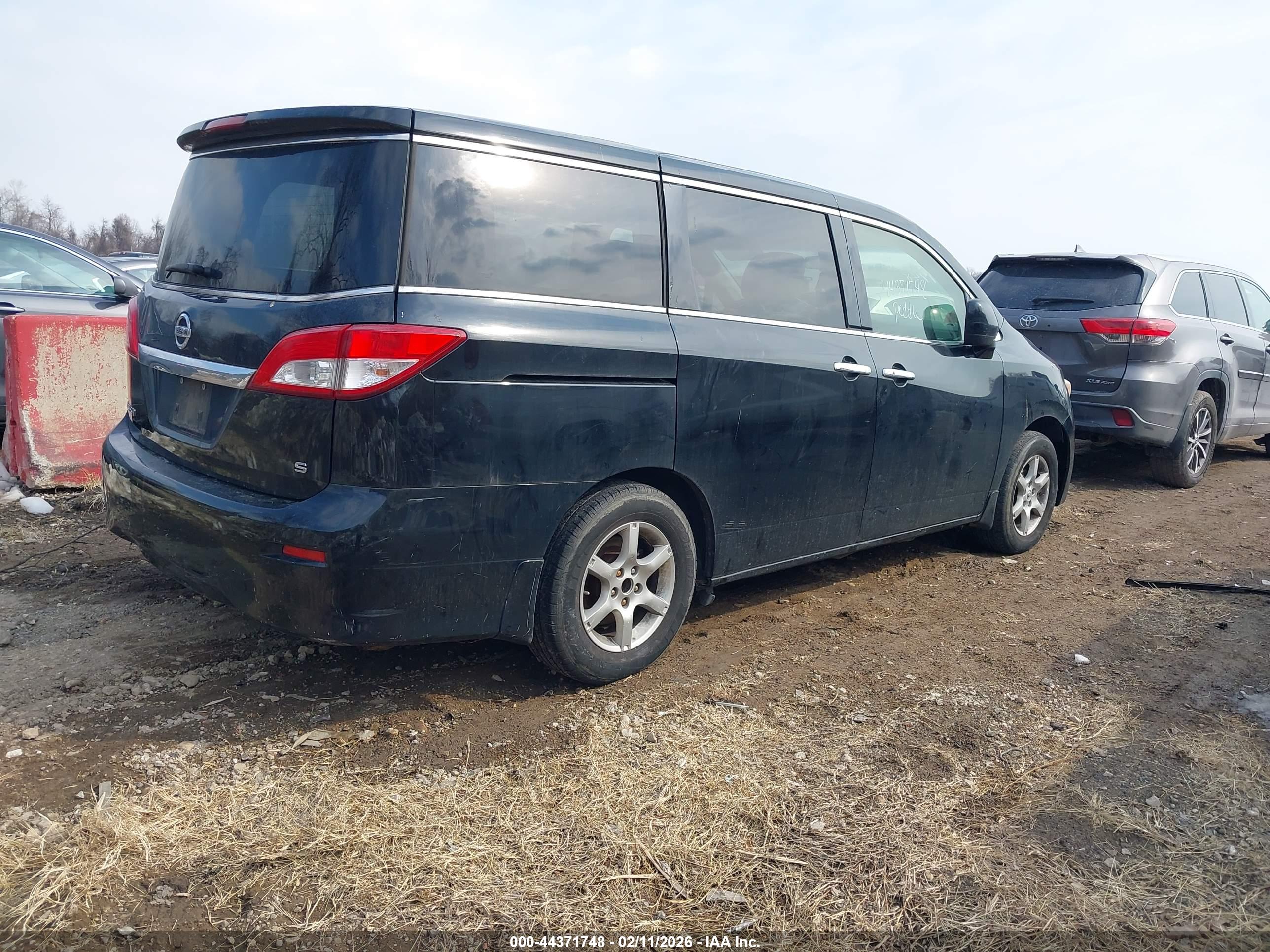 NISSAN QUEST image 4