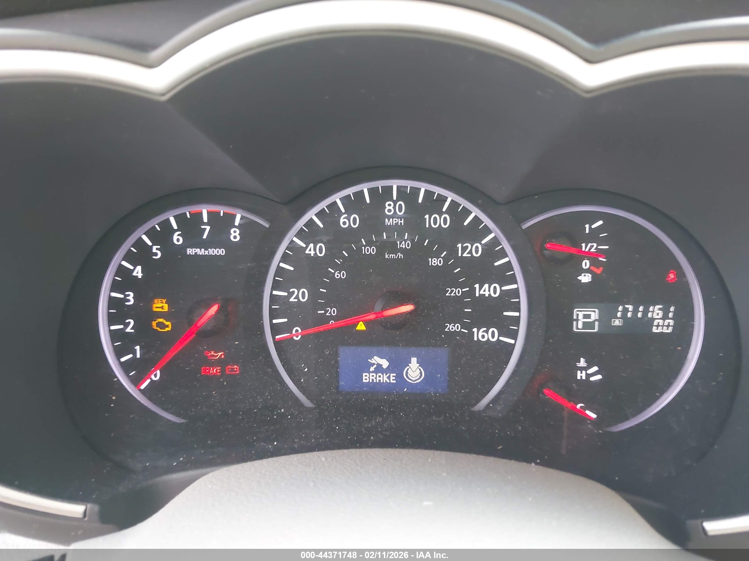 NISSAN QUEST image 7