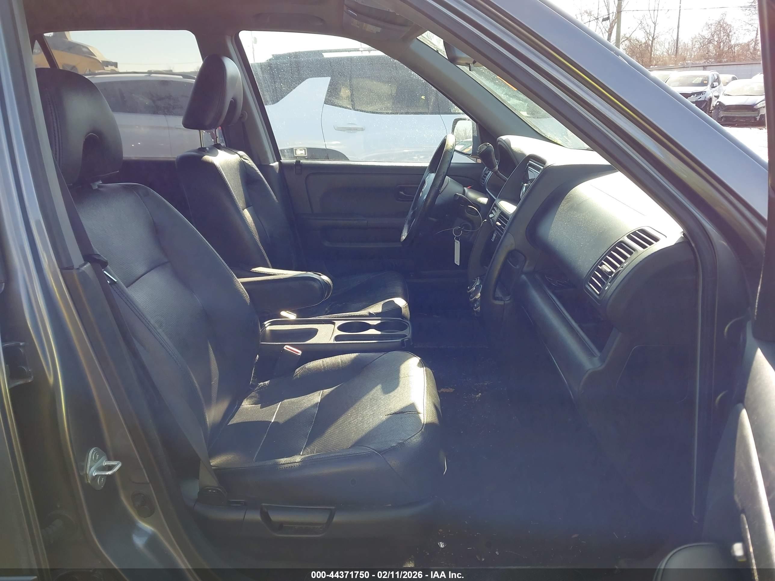 HONDA CR-V image 5