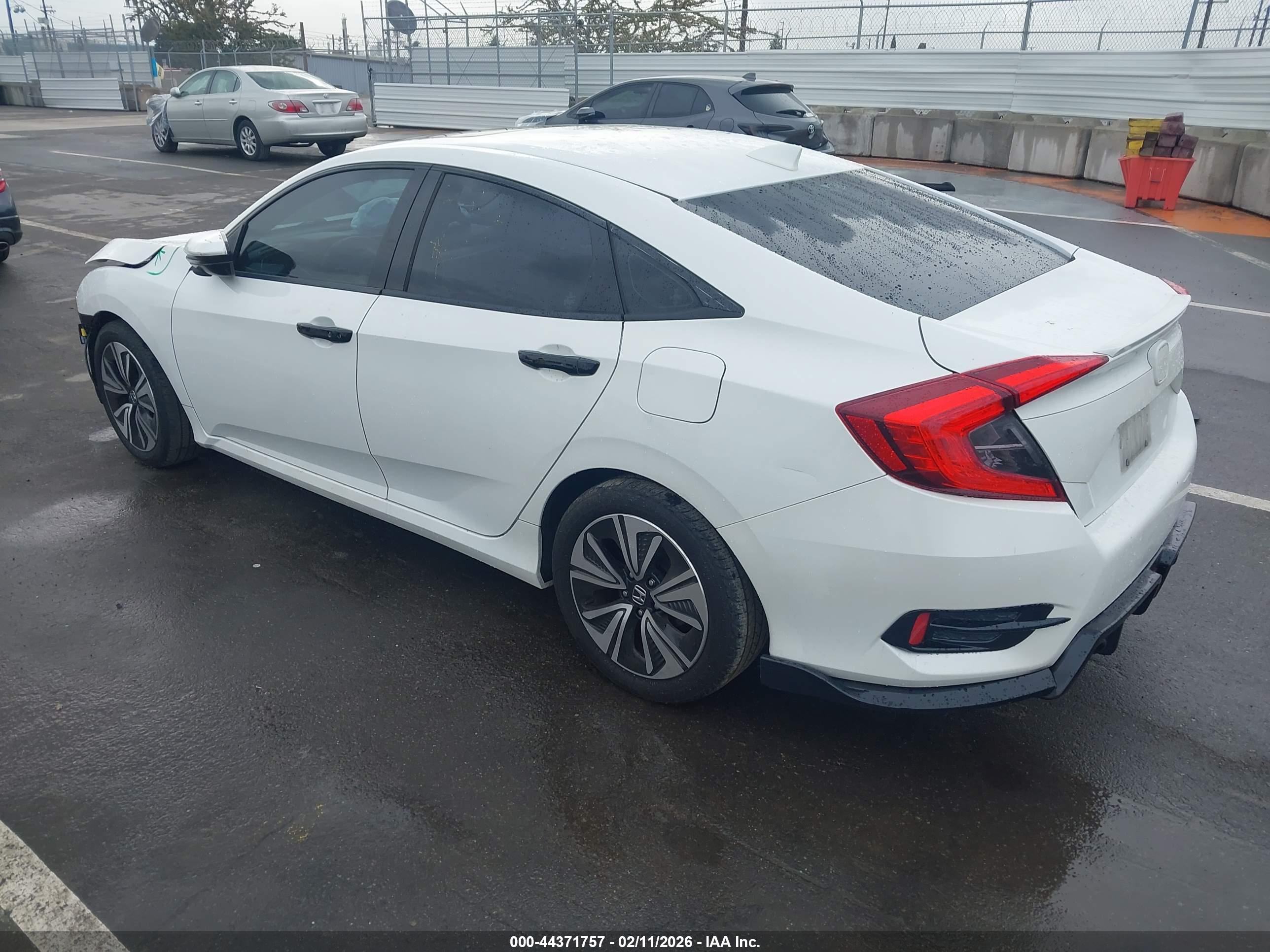 HONDA CIVIC image 3