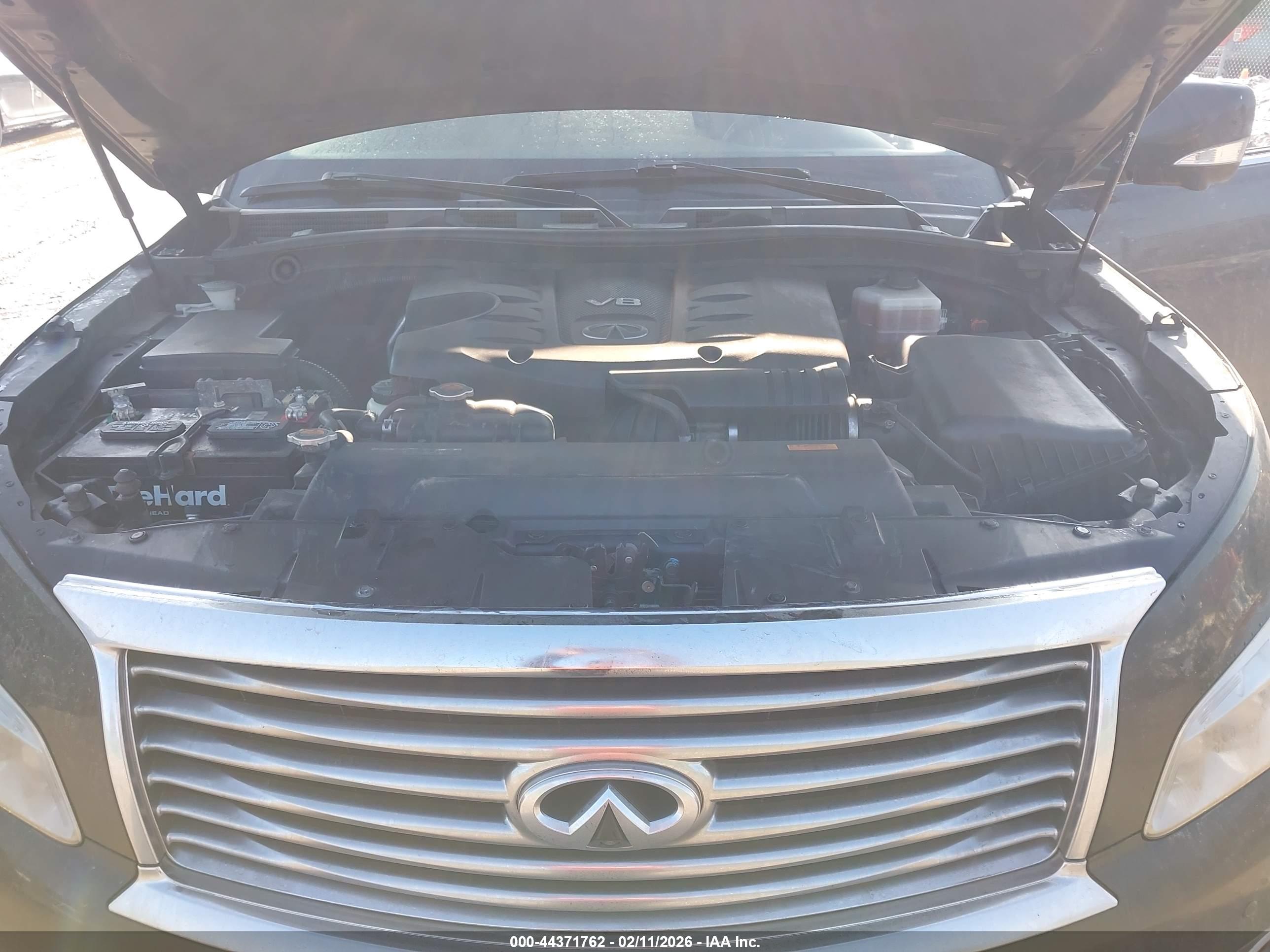 INFINITI QX56 image 10