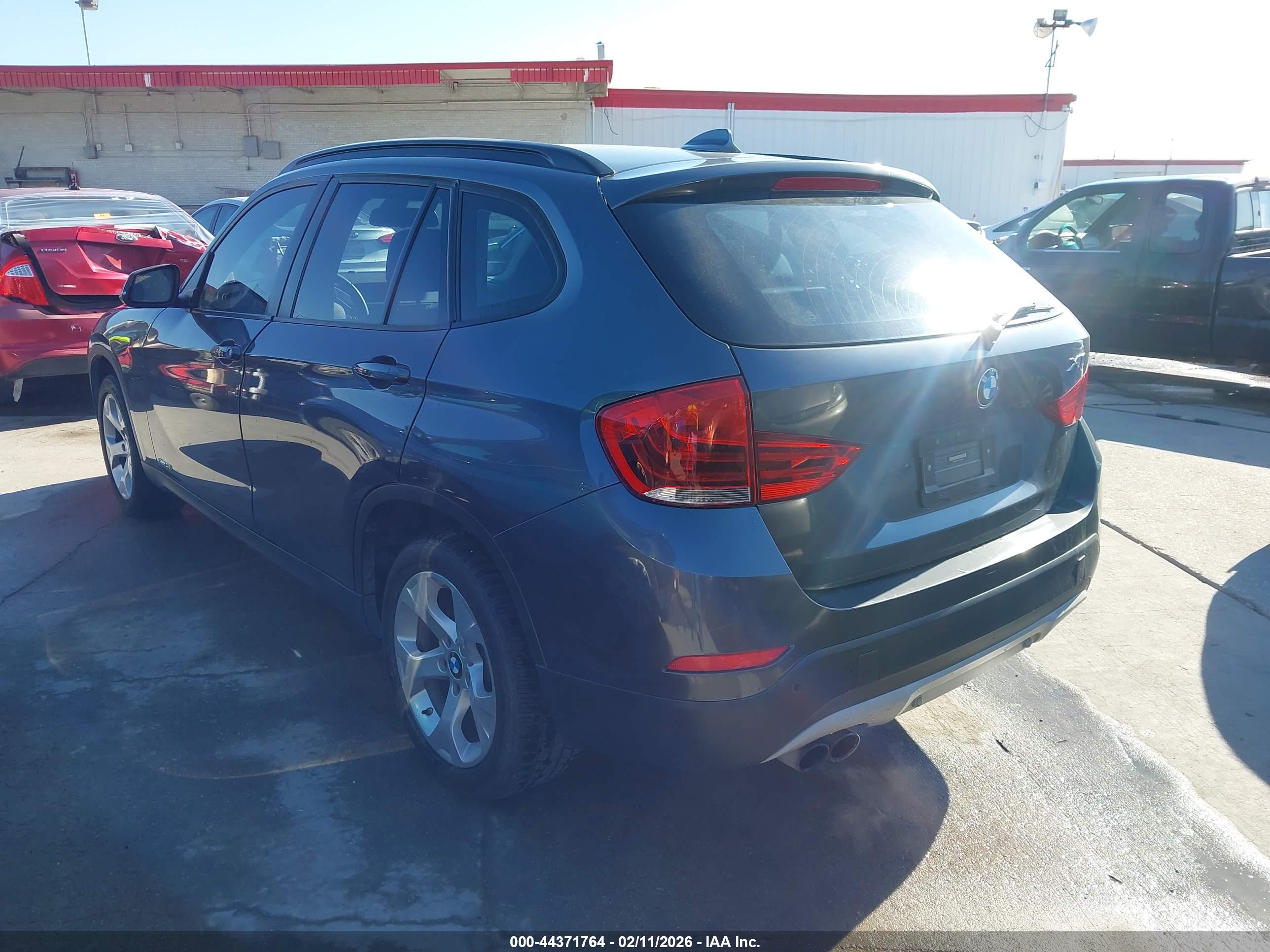 BMW X1 image 3