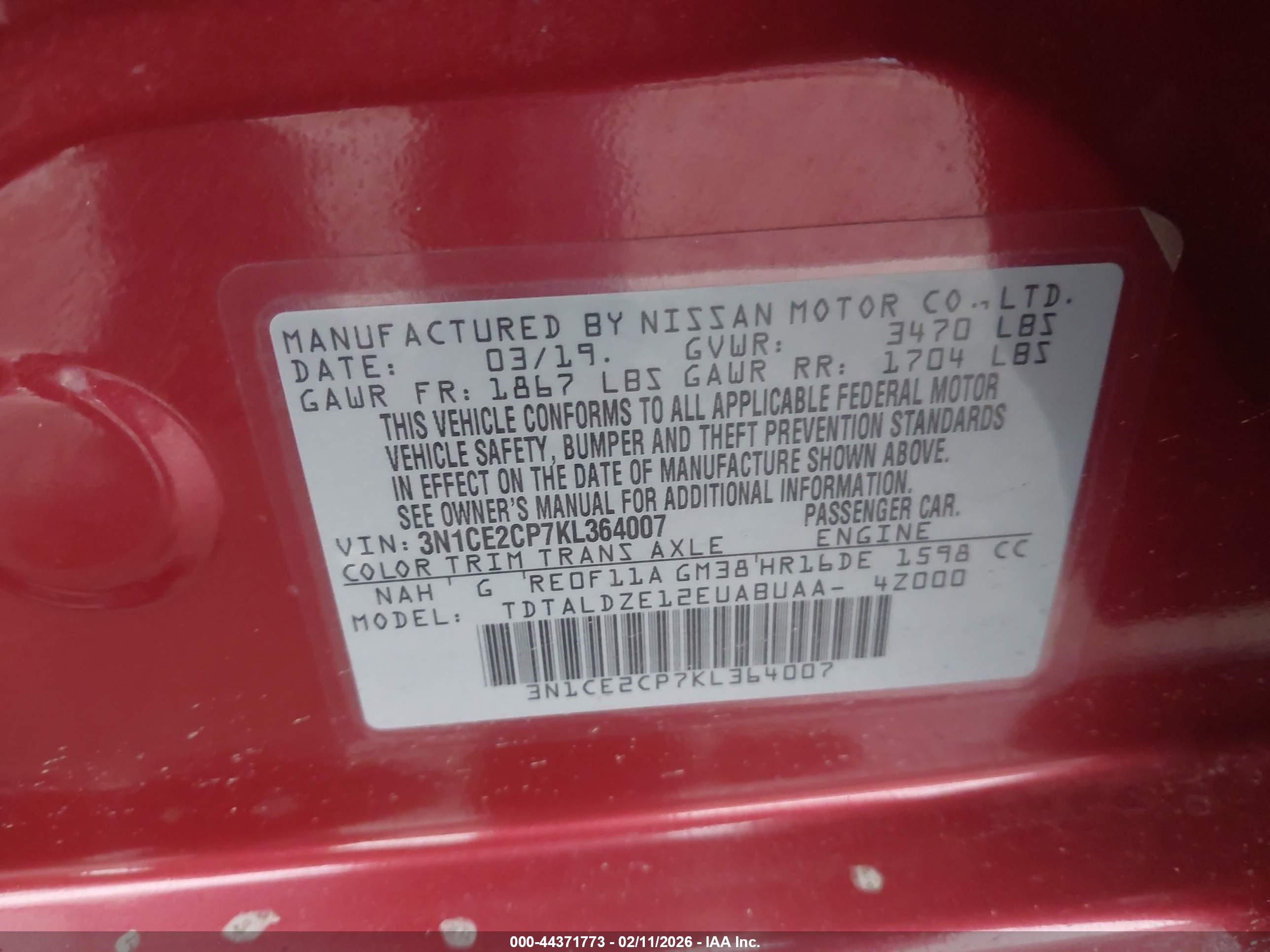 NISSAN VERSA image 9
