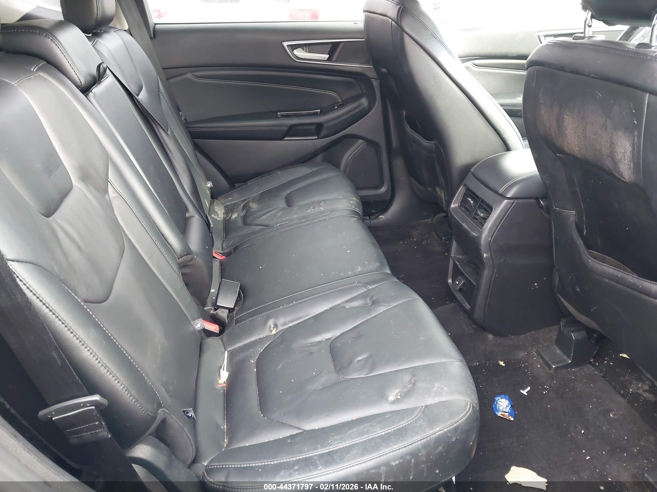 FORD EDGE image 8