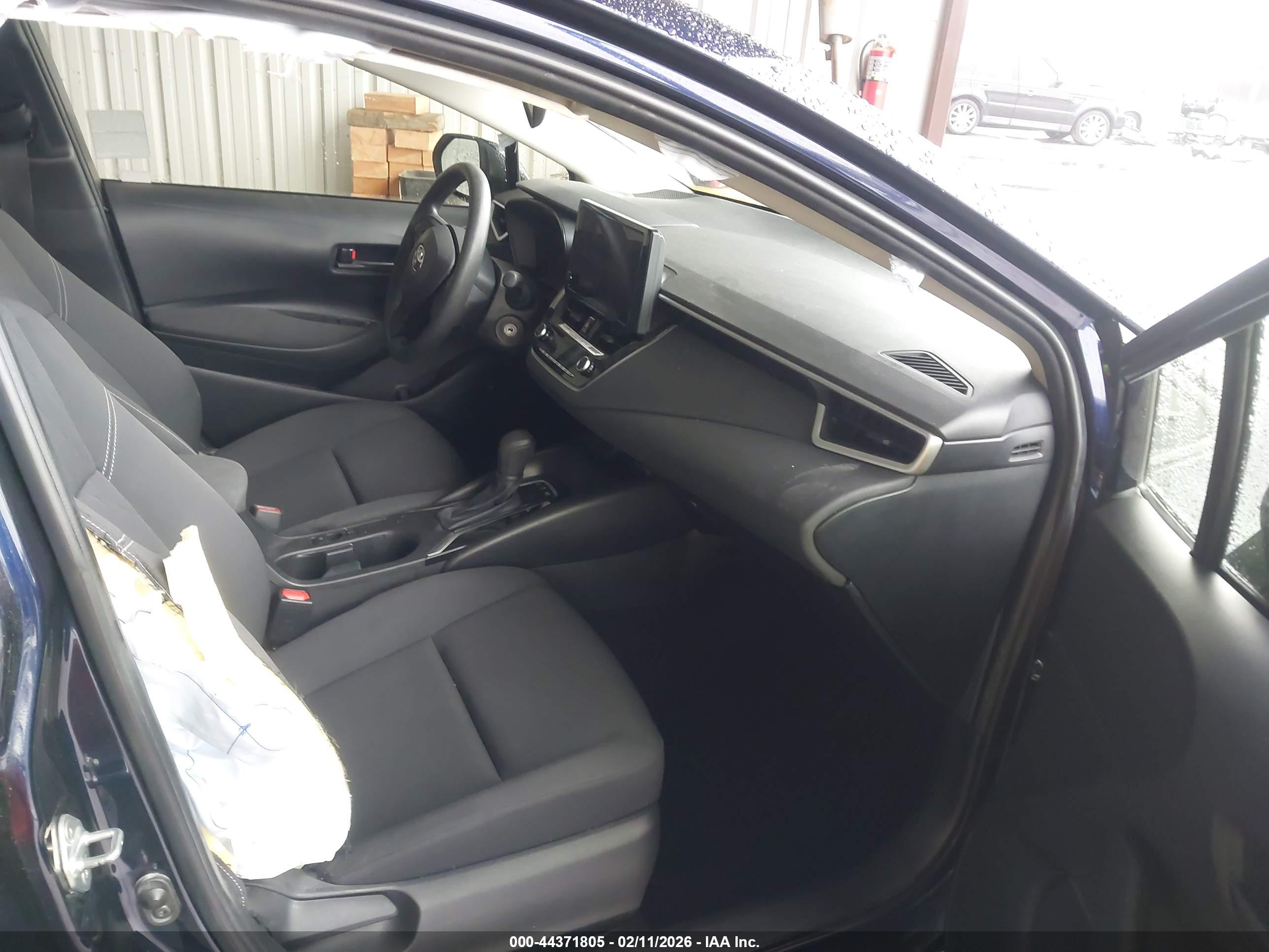 TOYOTA COROLLA image 5