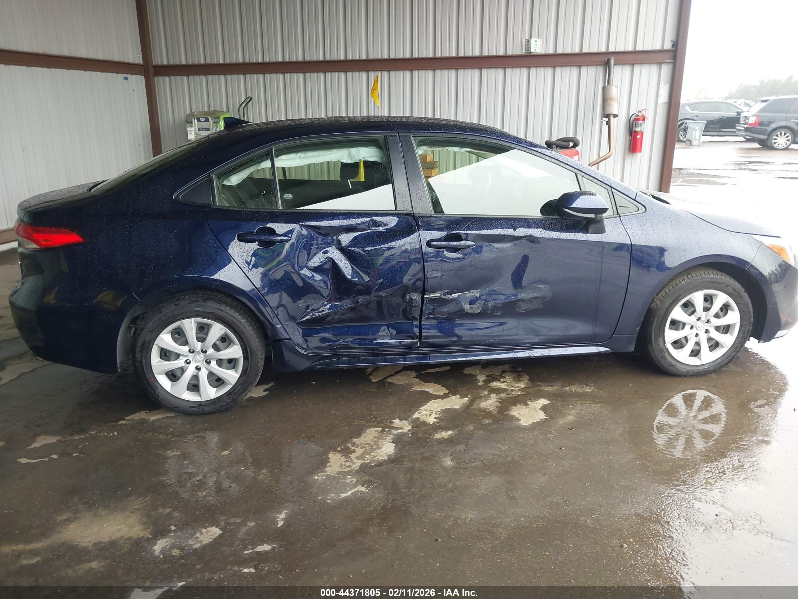 TOYOTA COROLLA image 6