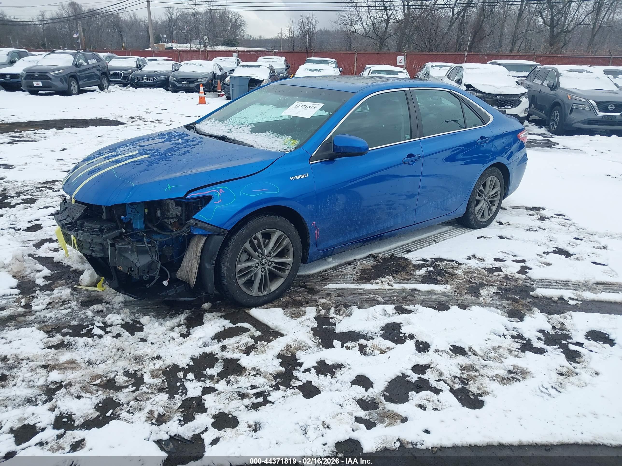 TOYOTA CAMRY image 2
