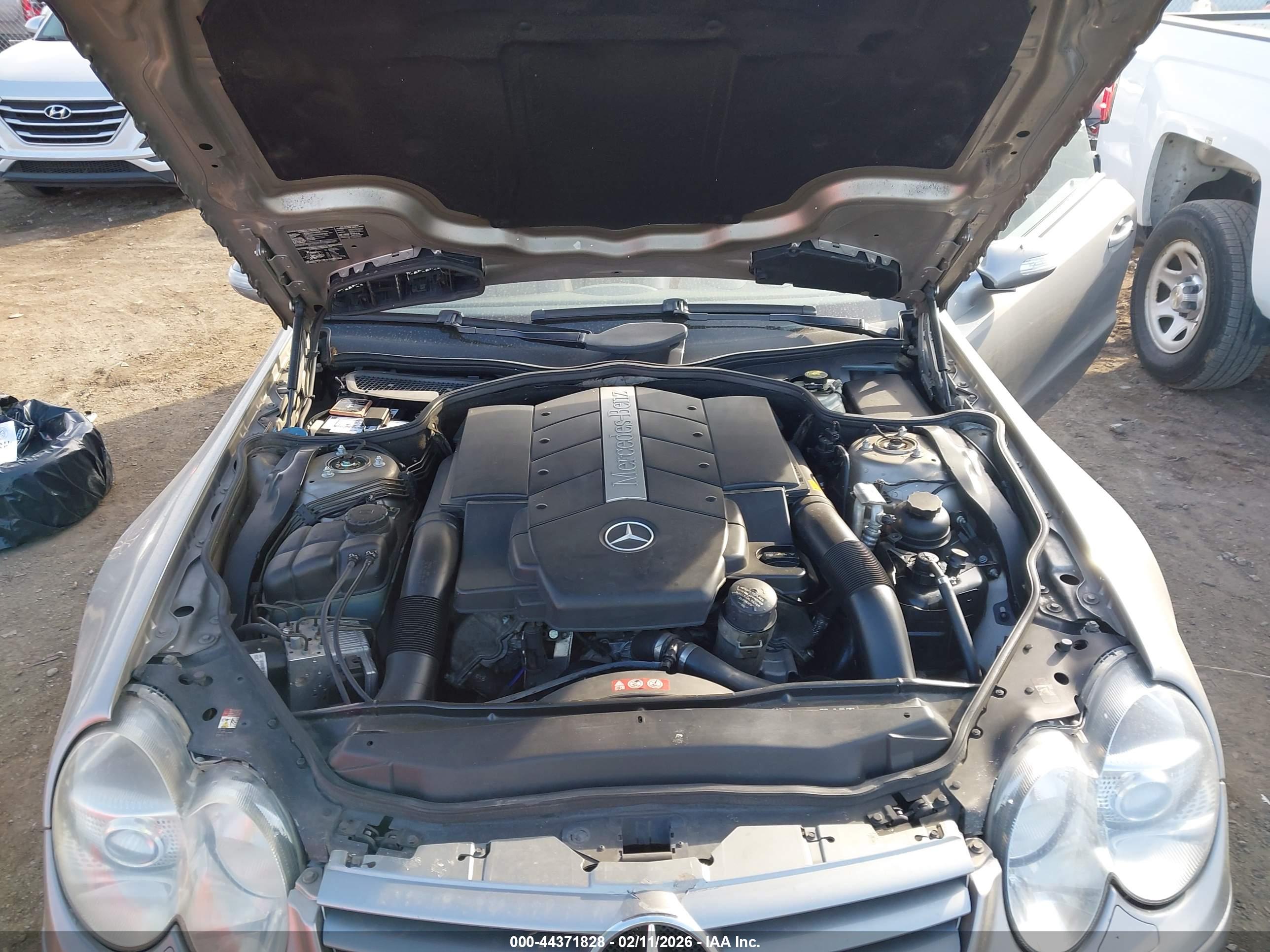 MERCEDES-BENZ SL image 10