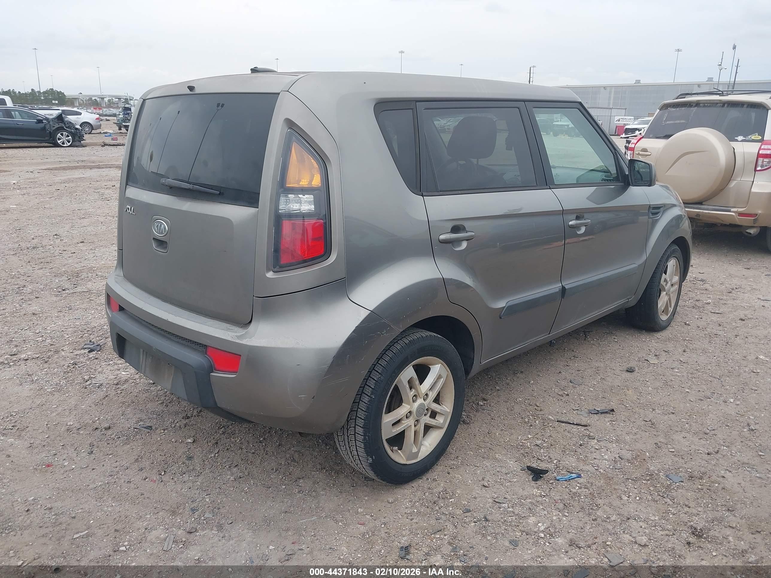 KIA SOUL image 4