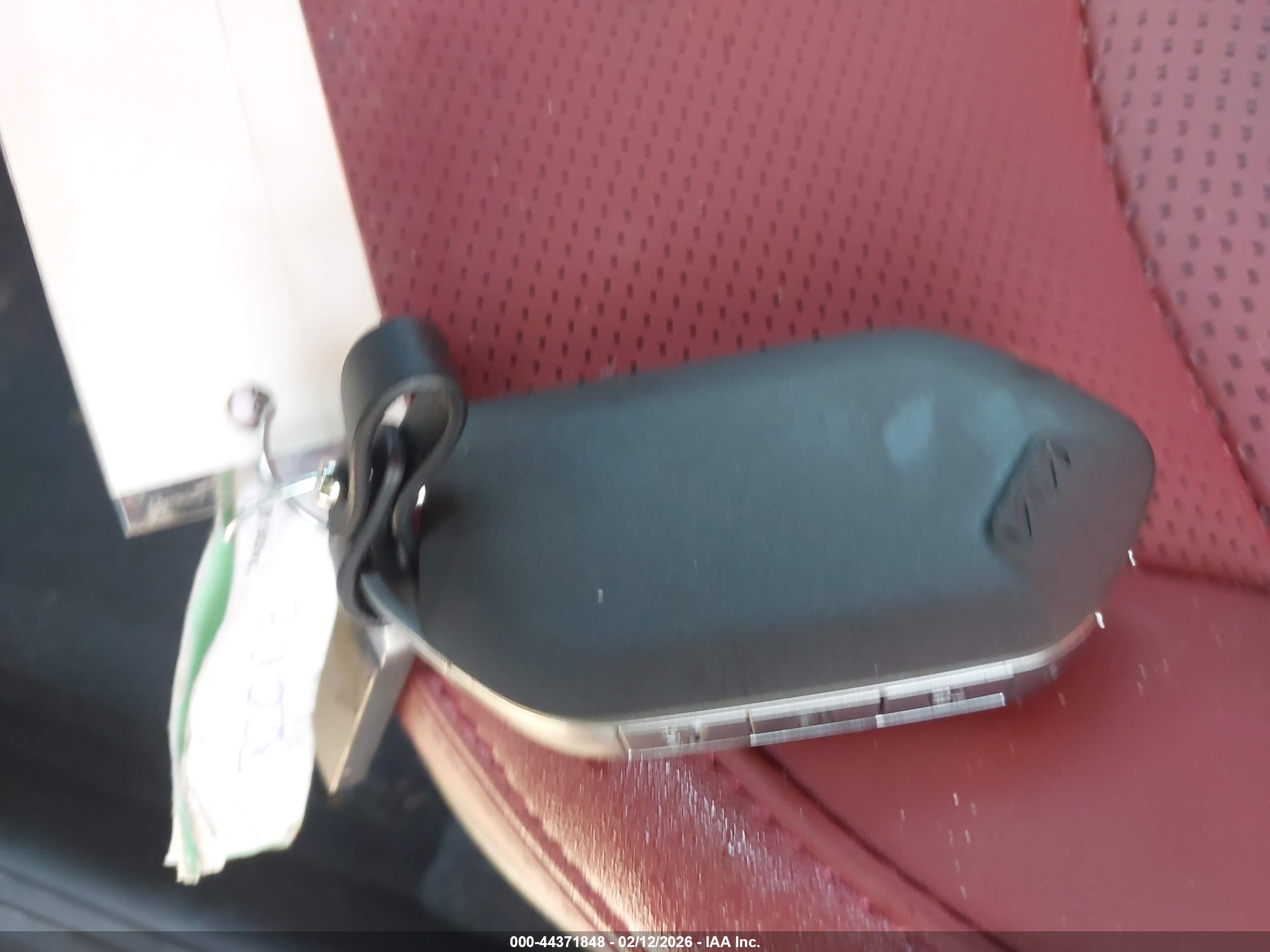 KIA K5 image 11