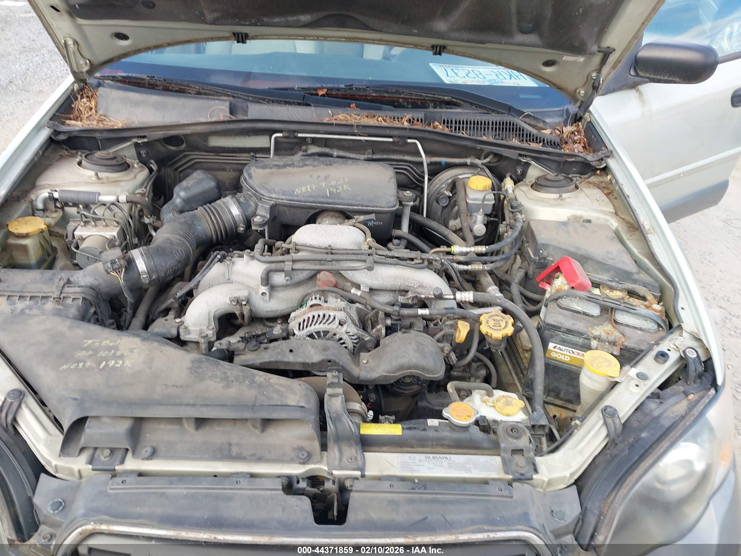 SUBARU OUTBACK image 10