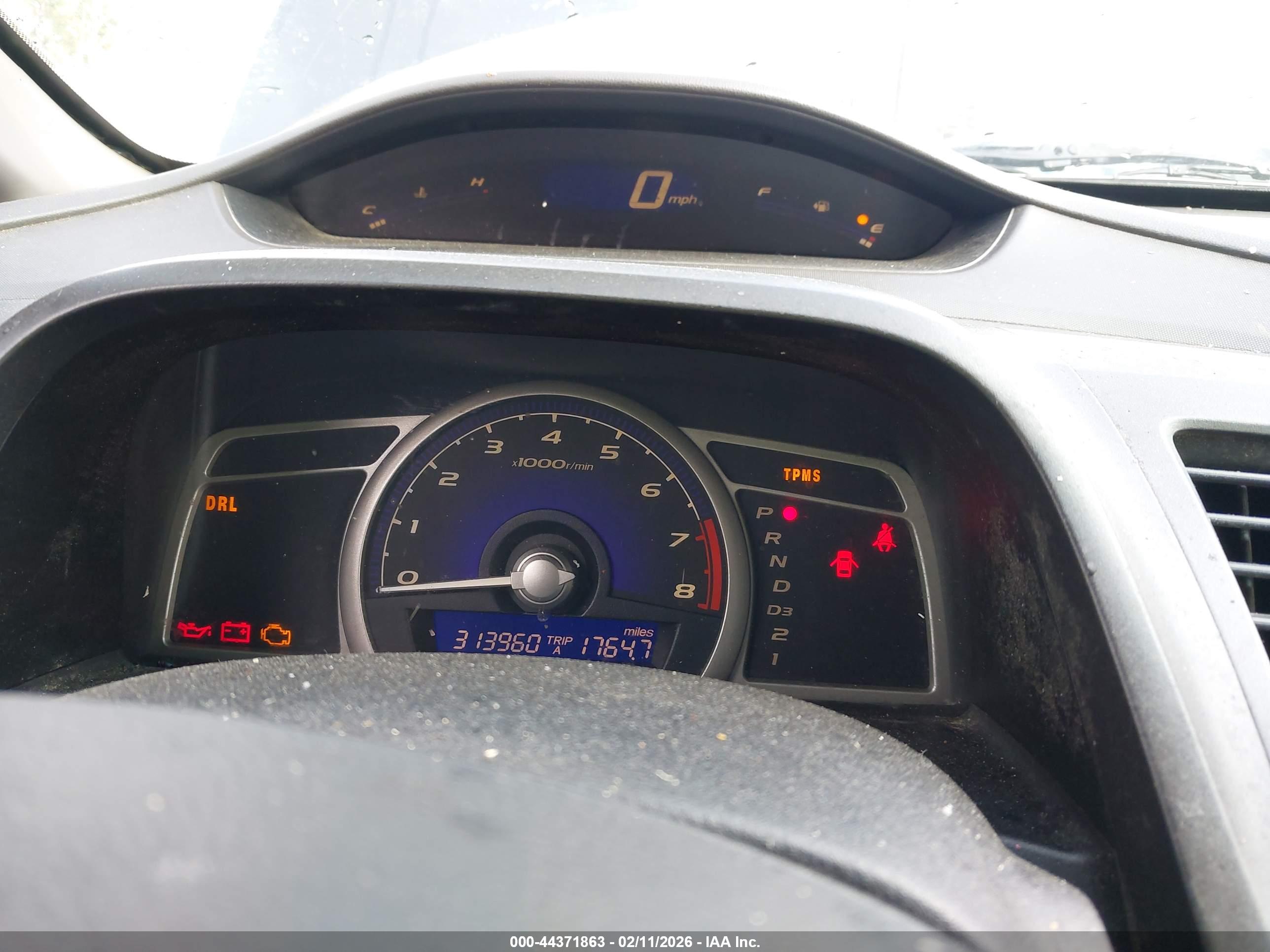 HONDA CIVIC image 7