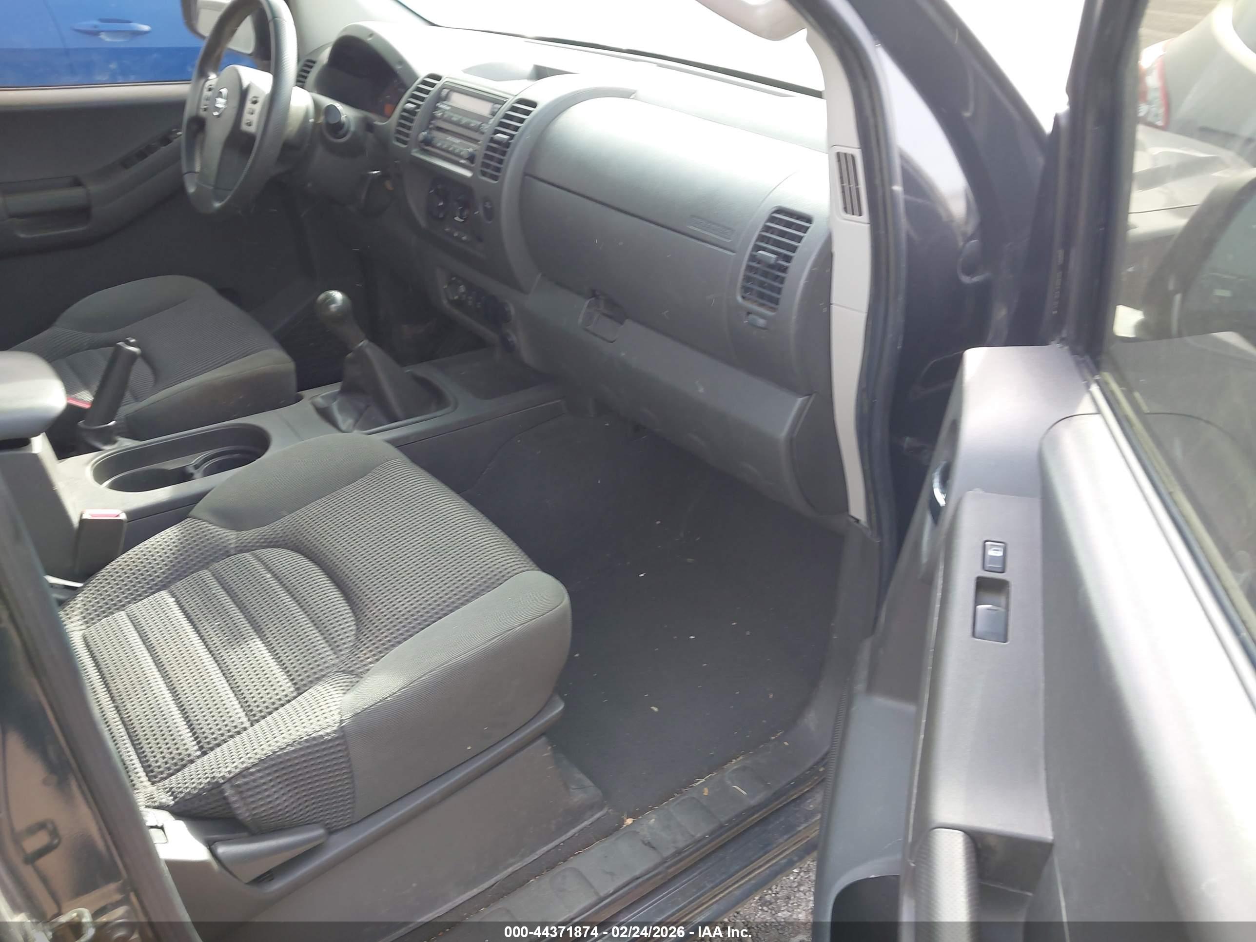 NISSAN XTERRA image 5