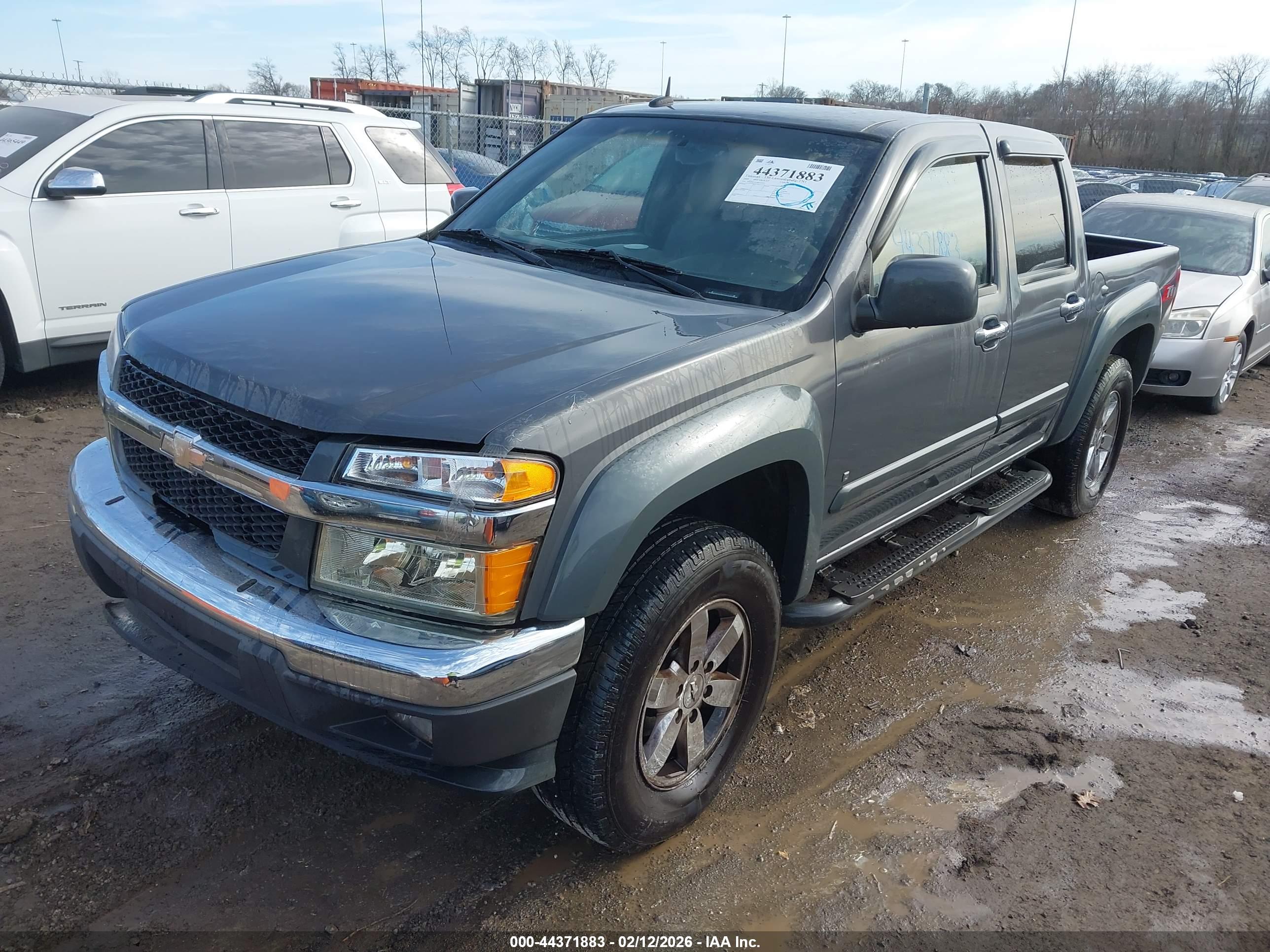 CHEVROLET COLORADO image 2