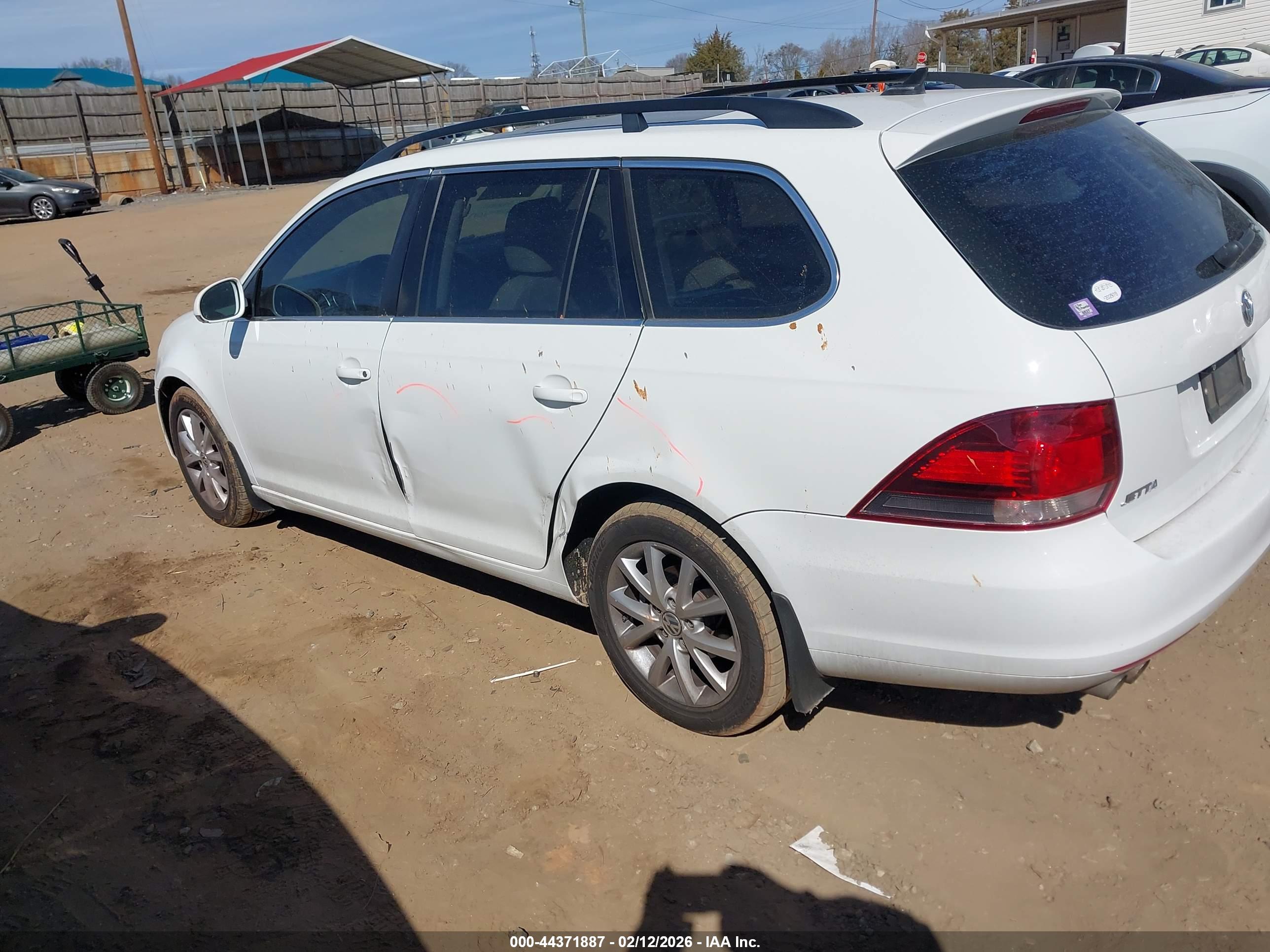 VOLKSWAGEN JETTA image 3