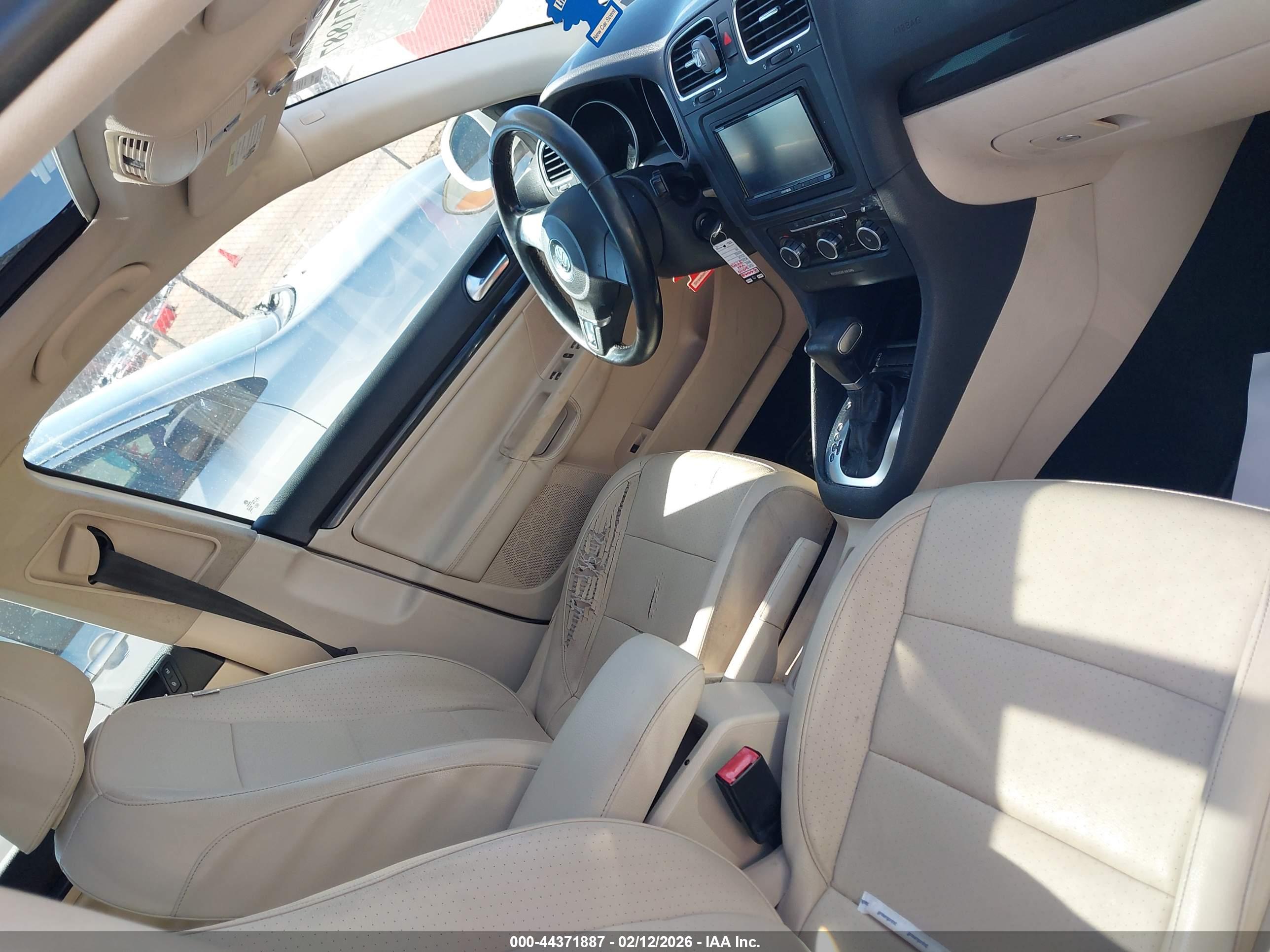 VOLKSWAGEN JETTA image 5