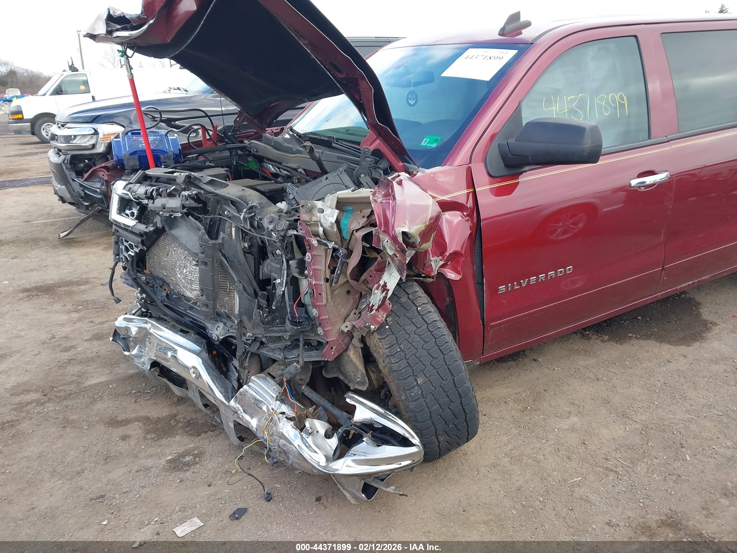 CHEVROLET SILVERADO image 6