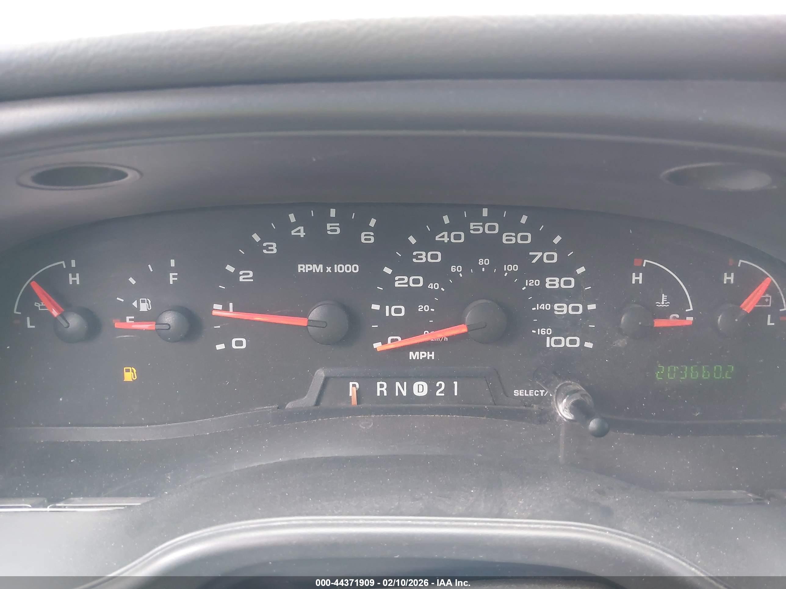 FORD E-150 image 7