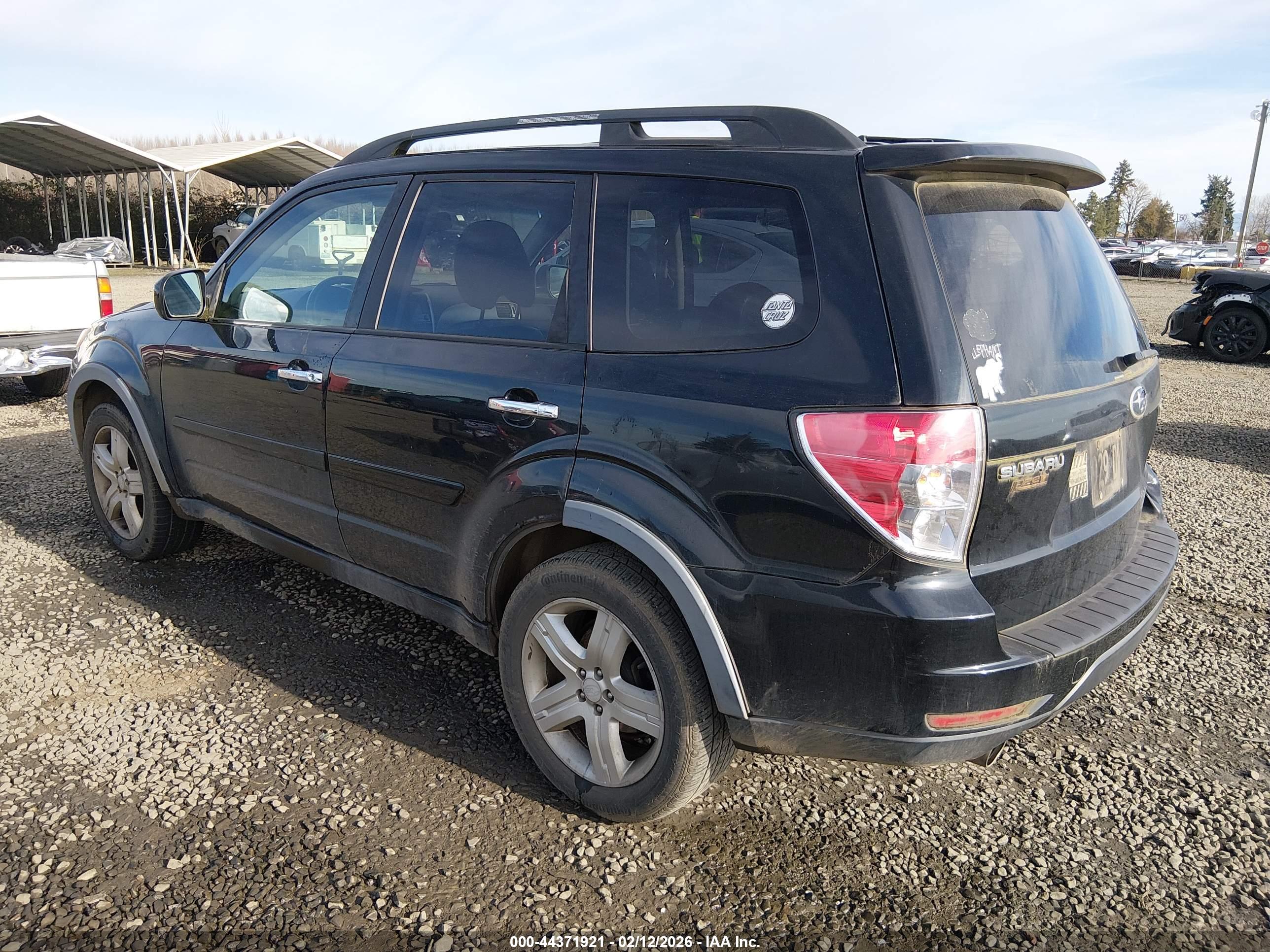 SUBARU FORESTER image 3