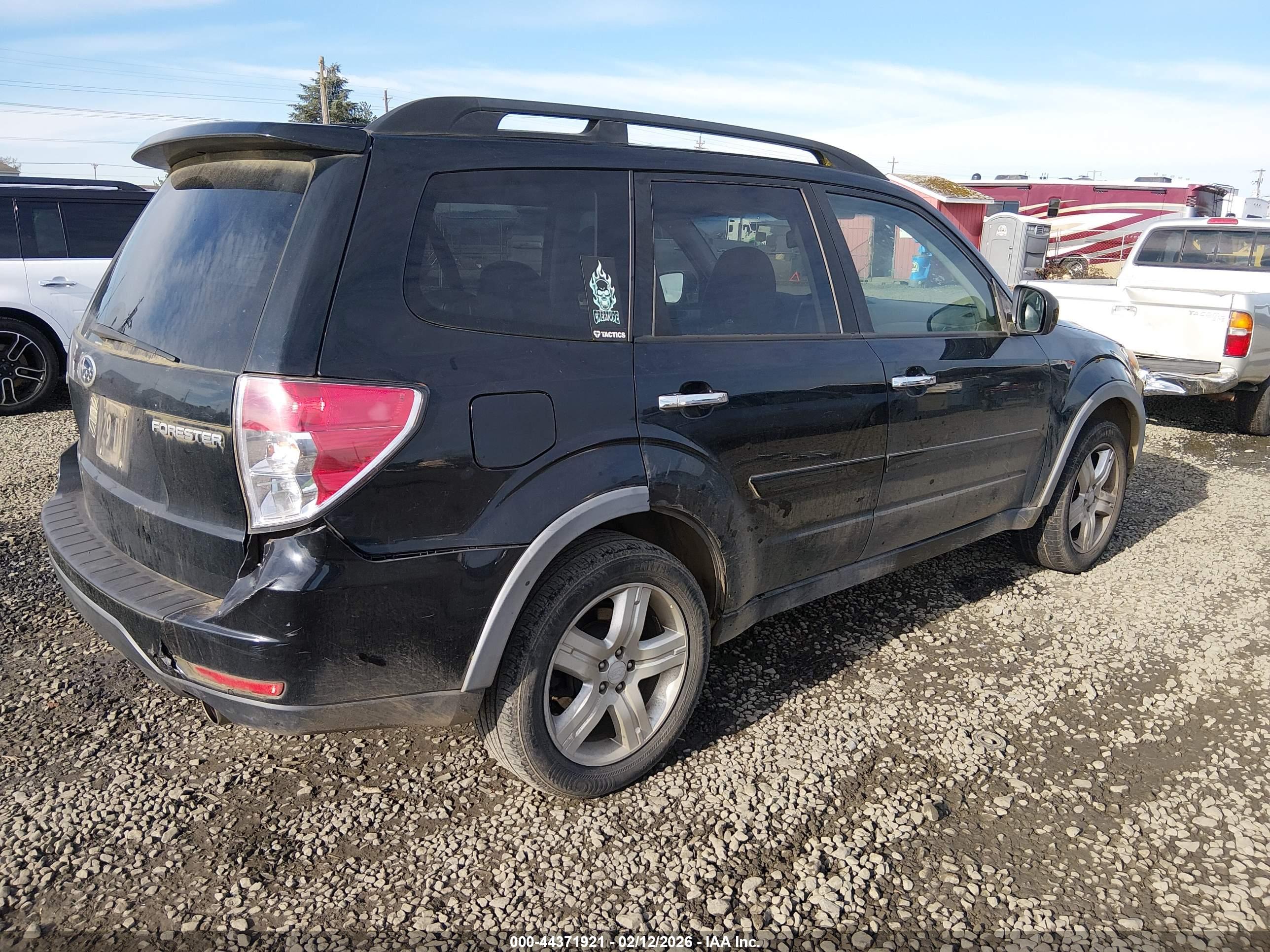 SUBARU FORESTER image 4