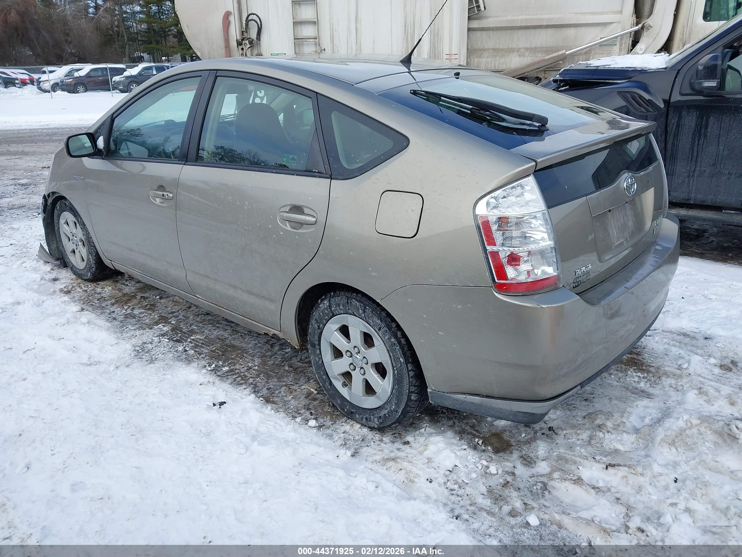 TOYOTA PRIUS image 3