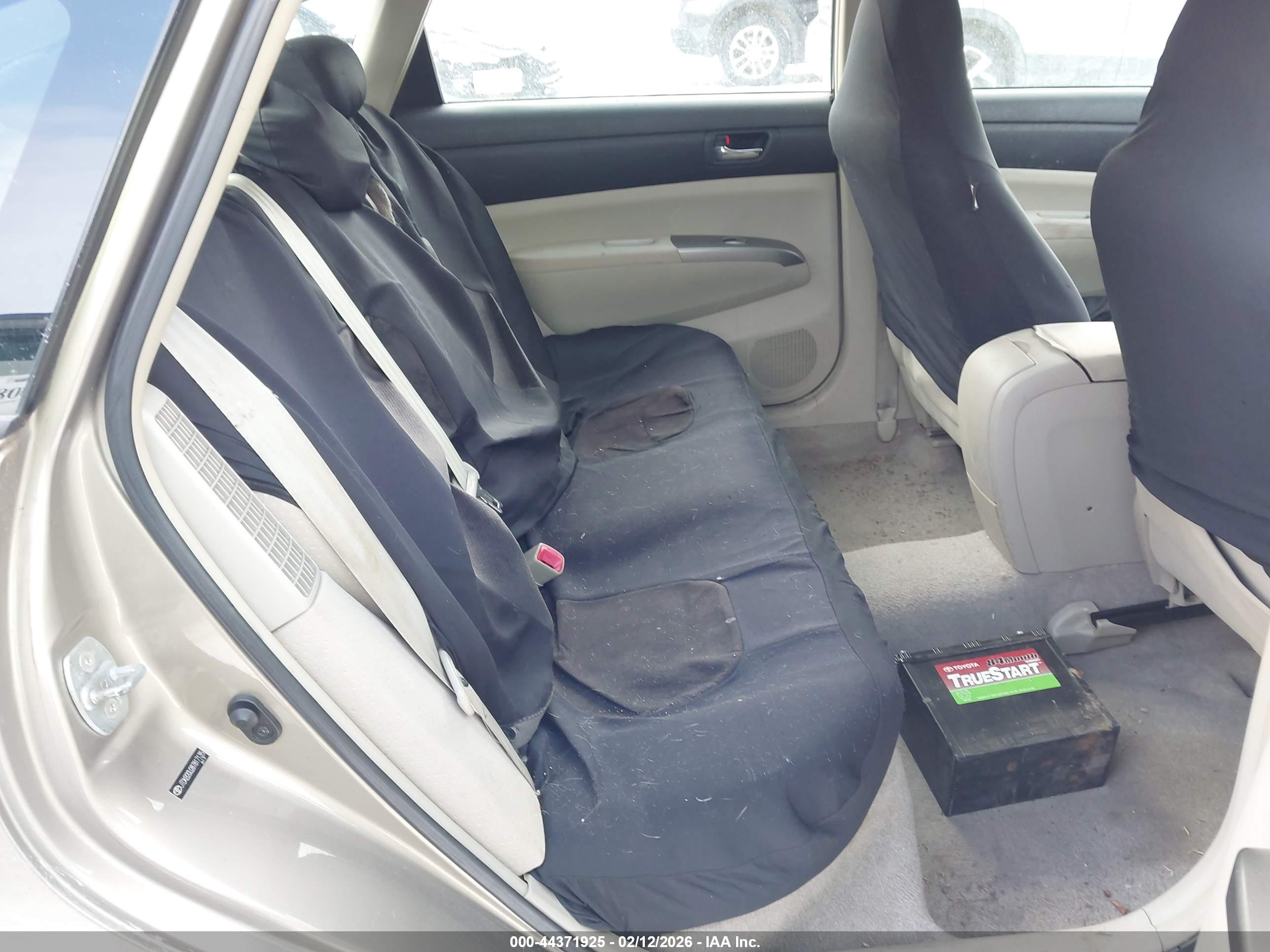 TOYOTA PRIUS image 8