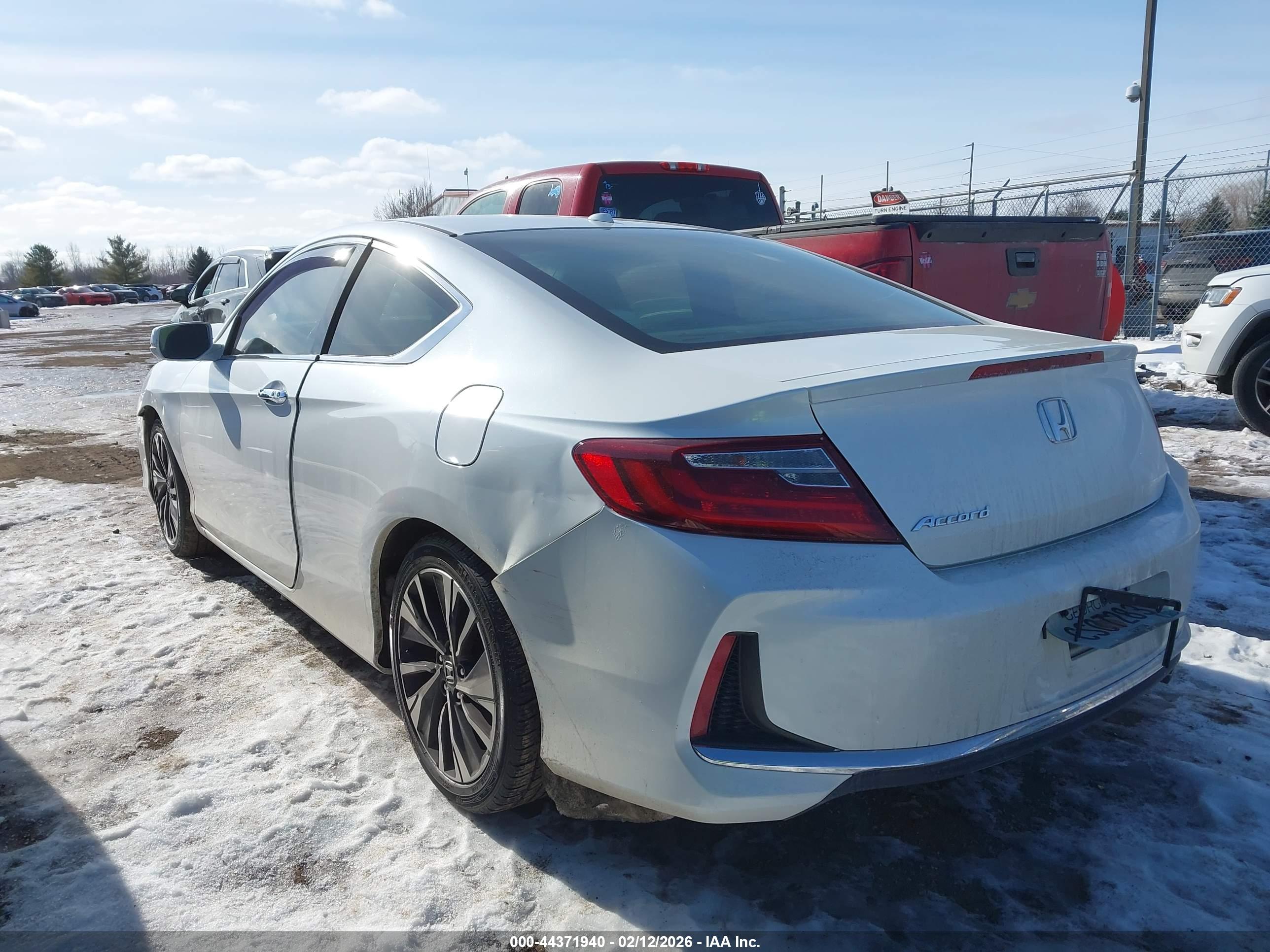 HONDA ACCORD image 3