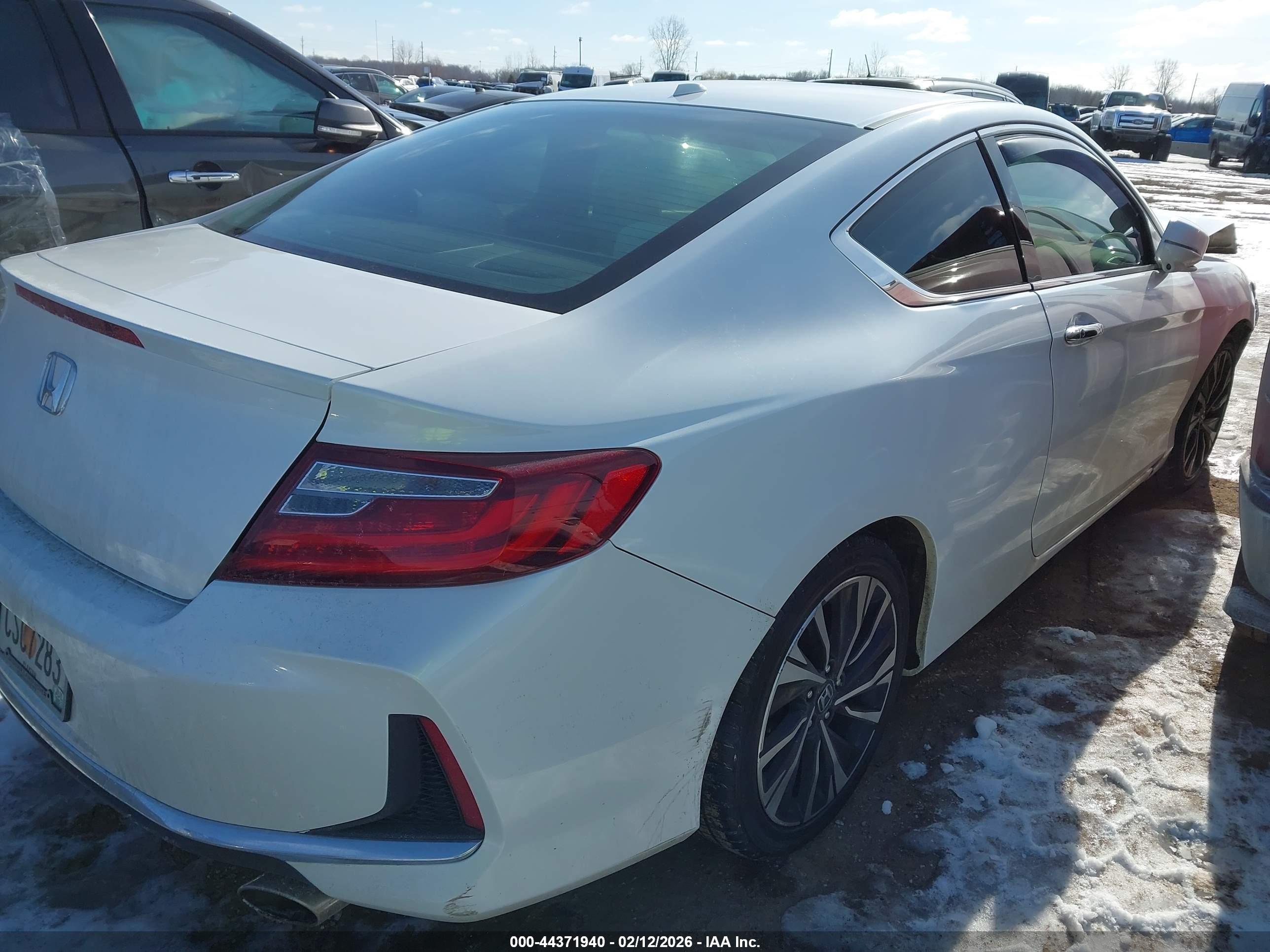 HONDA ACCORD image 4