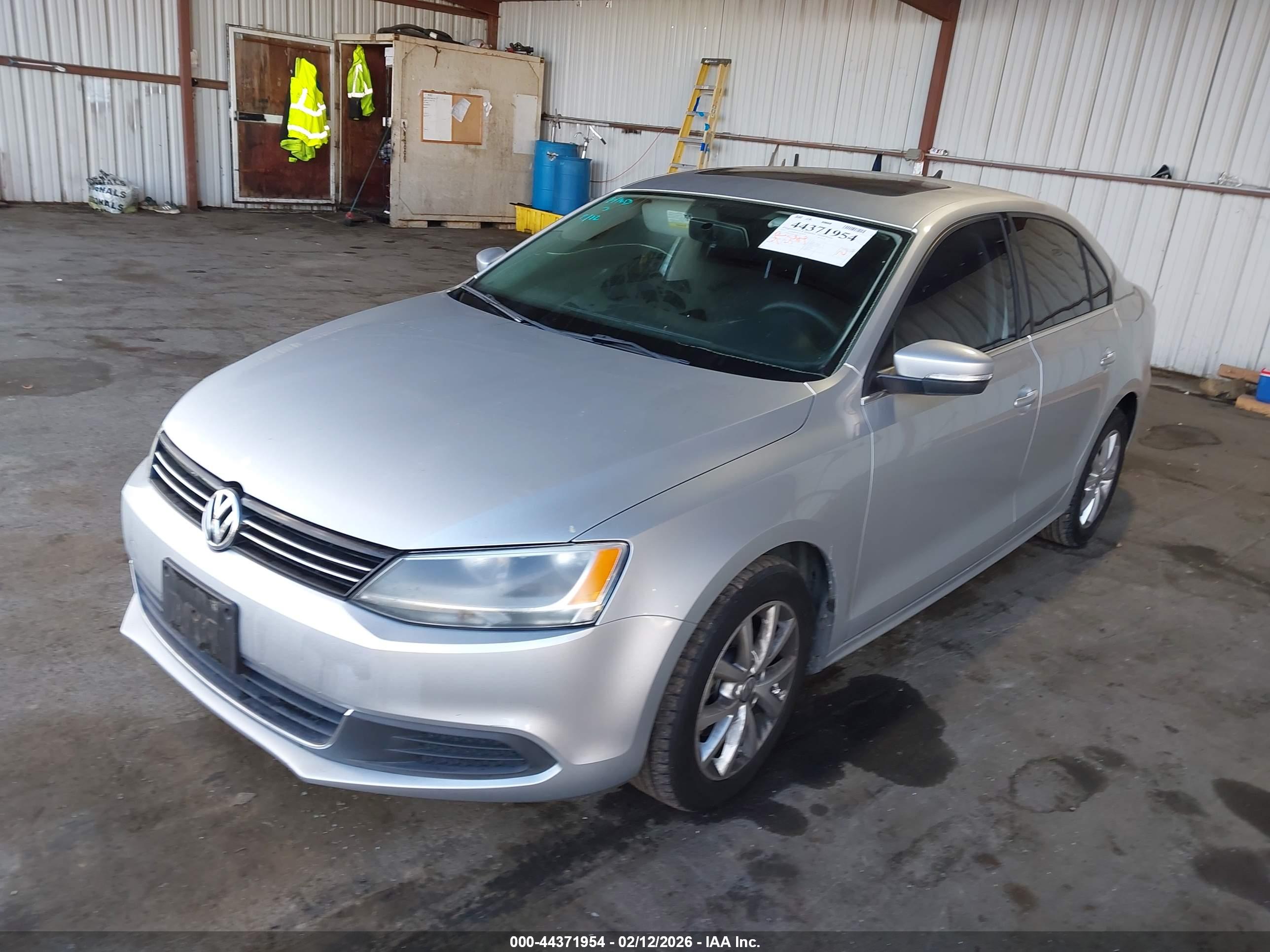 VOLKSWAGEN JETTA image 2