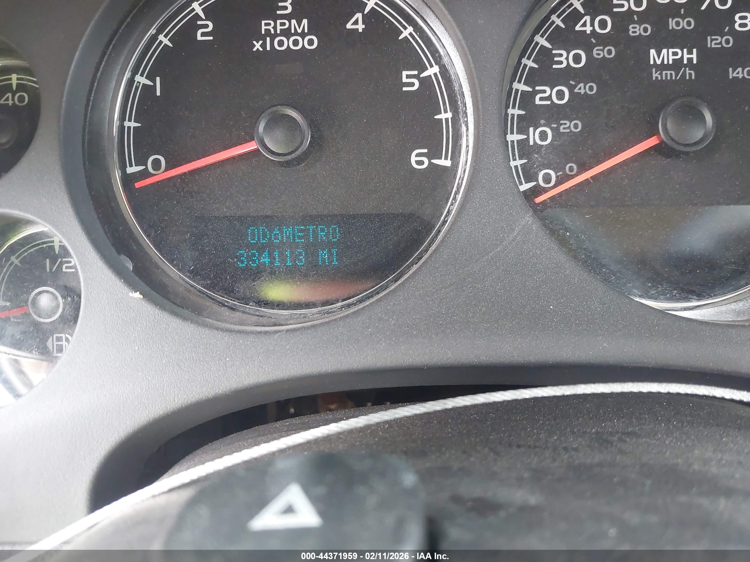 CHEVROLET TAHOE image 7