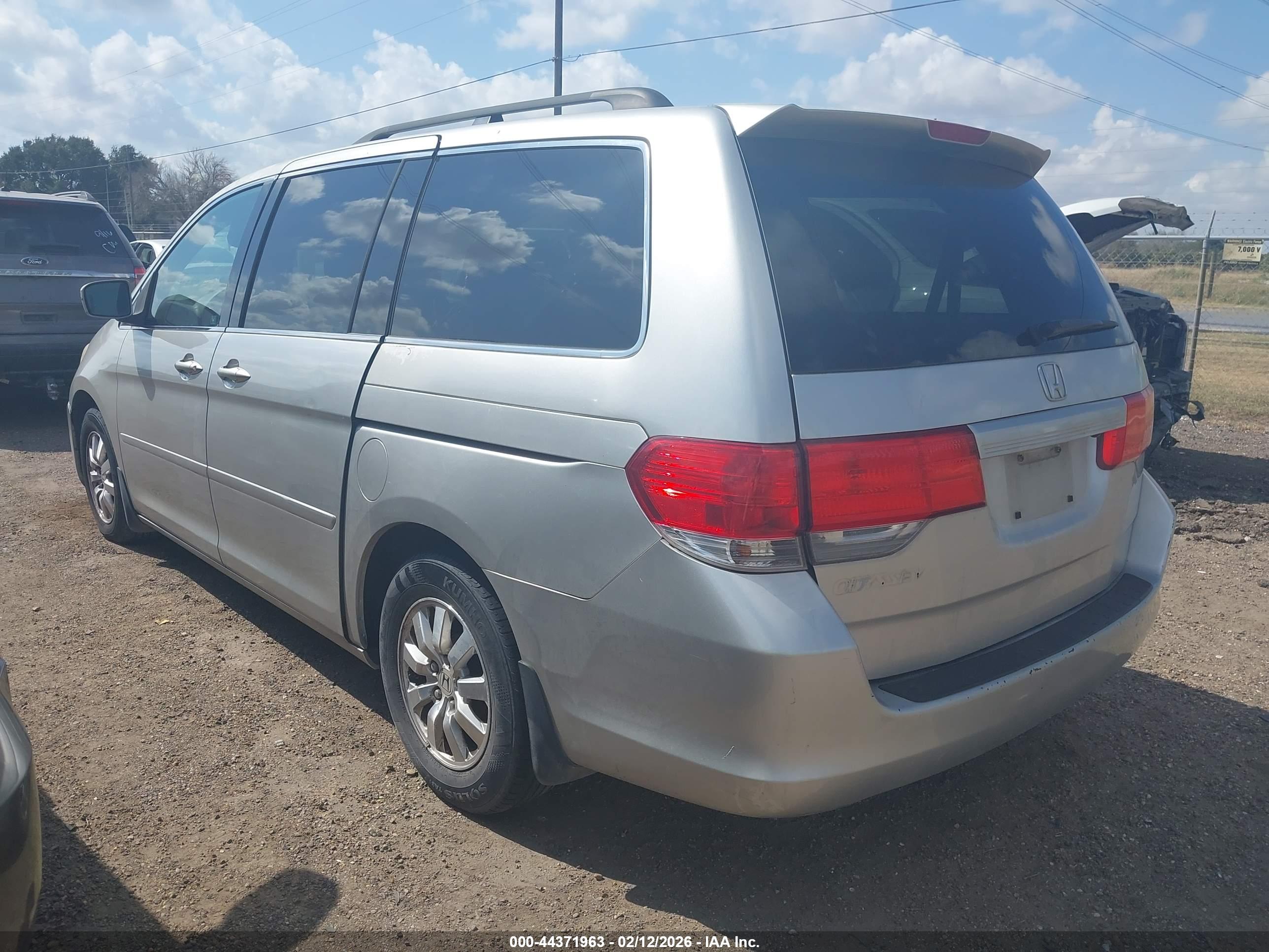 HONDA ODYSSEY image 3
