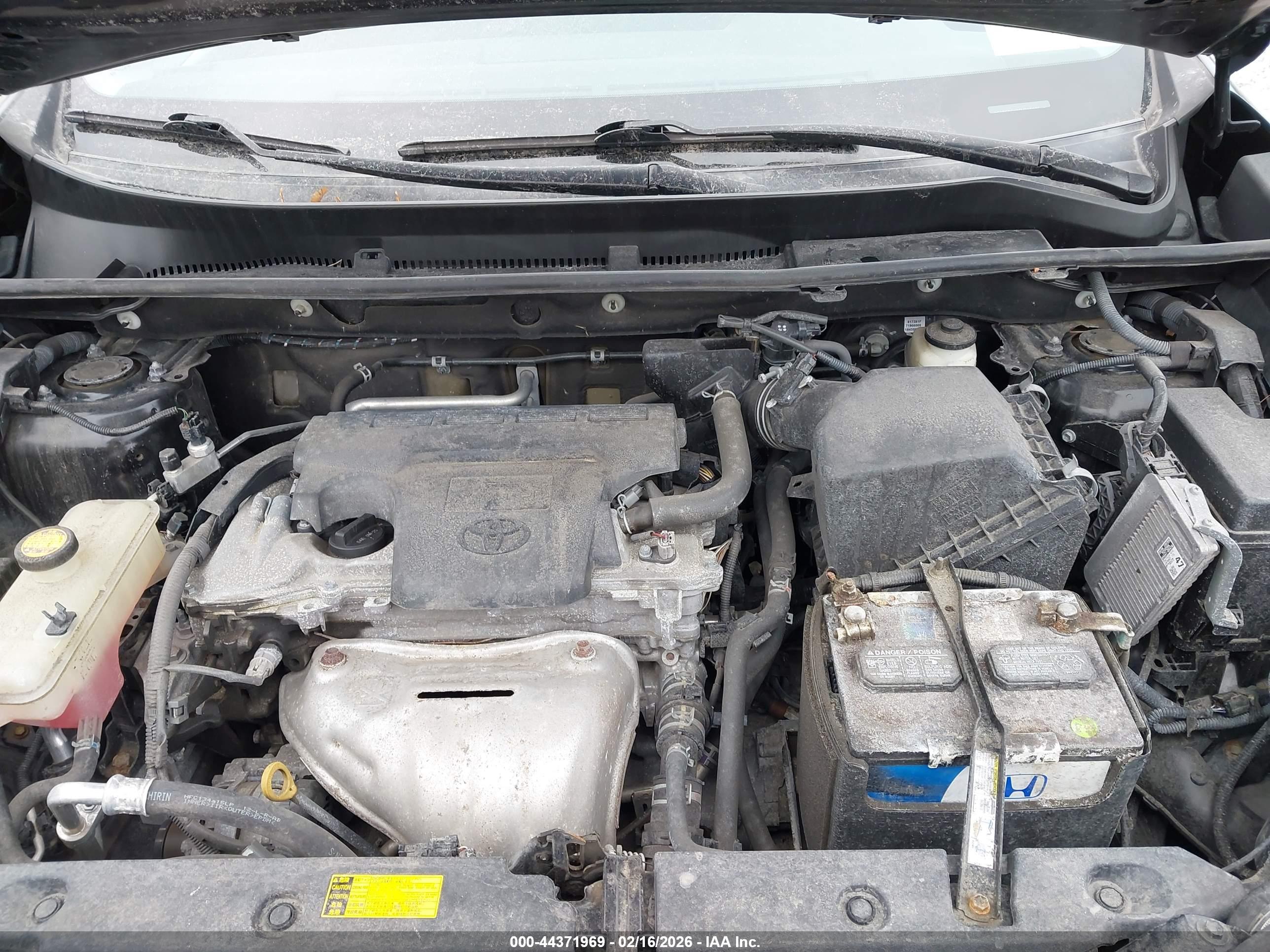 TOYOTA RAV4 image 10