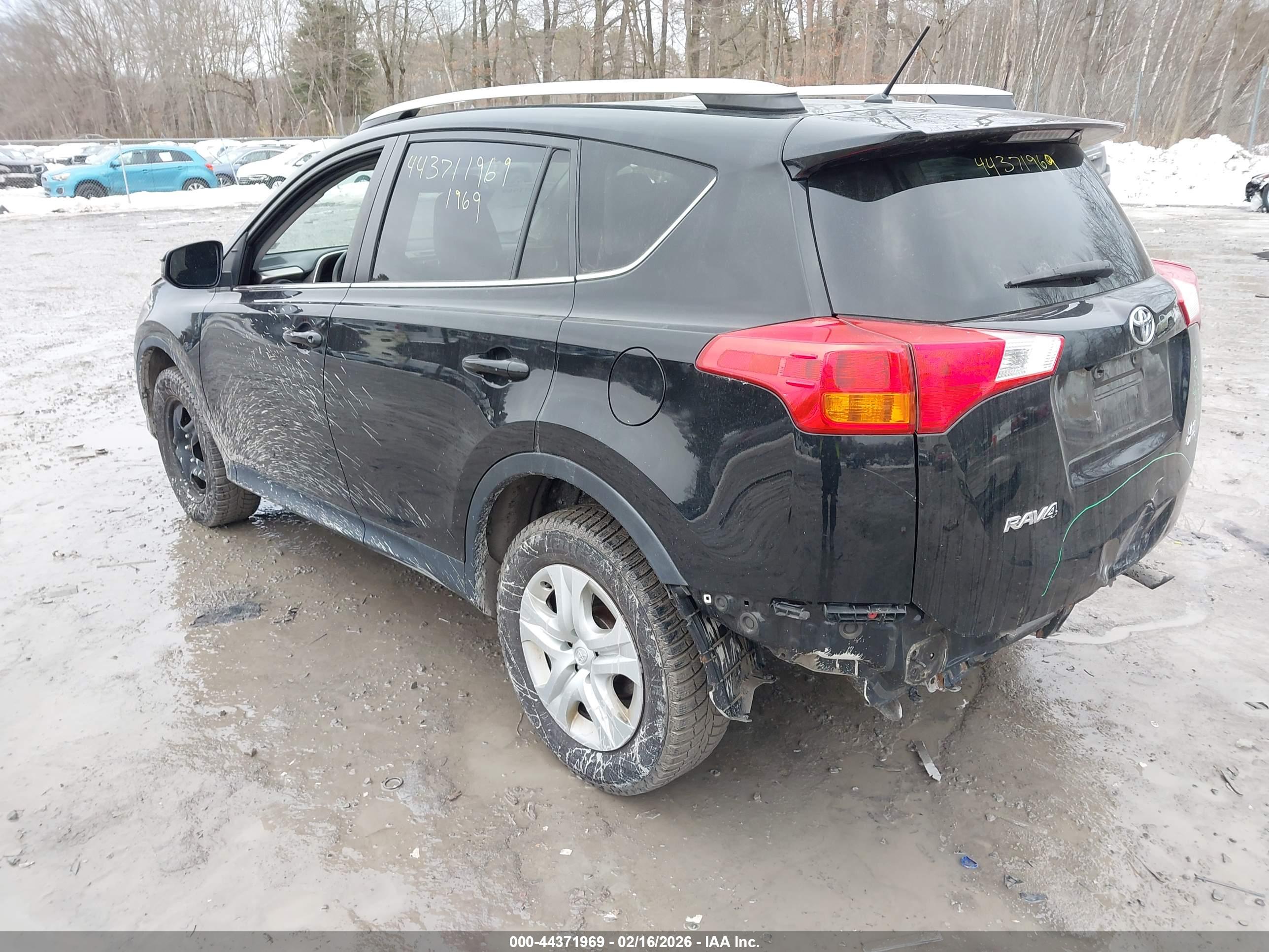 TOYOTA RAV4 image 3