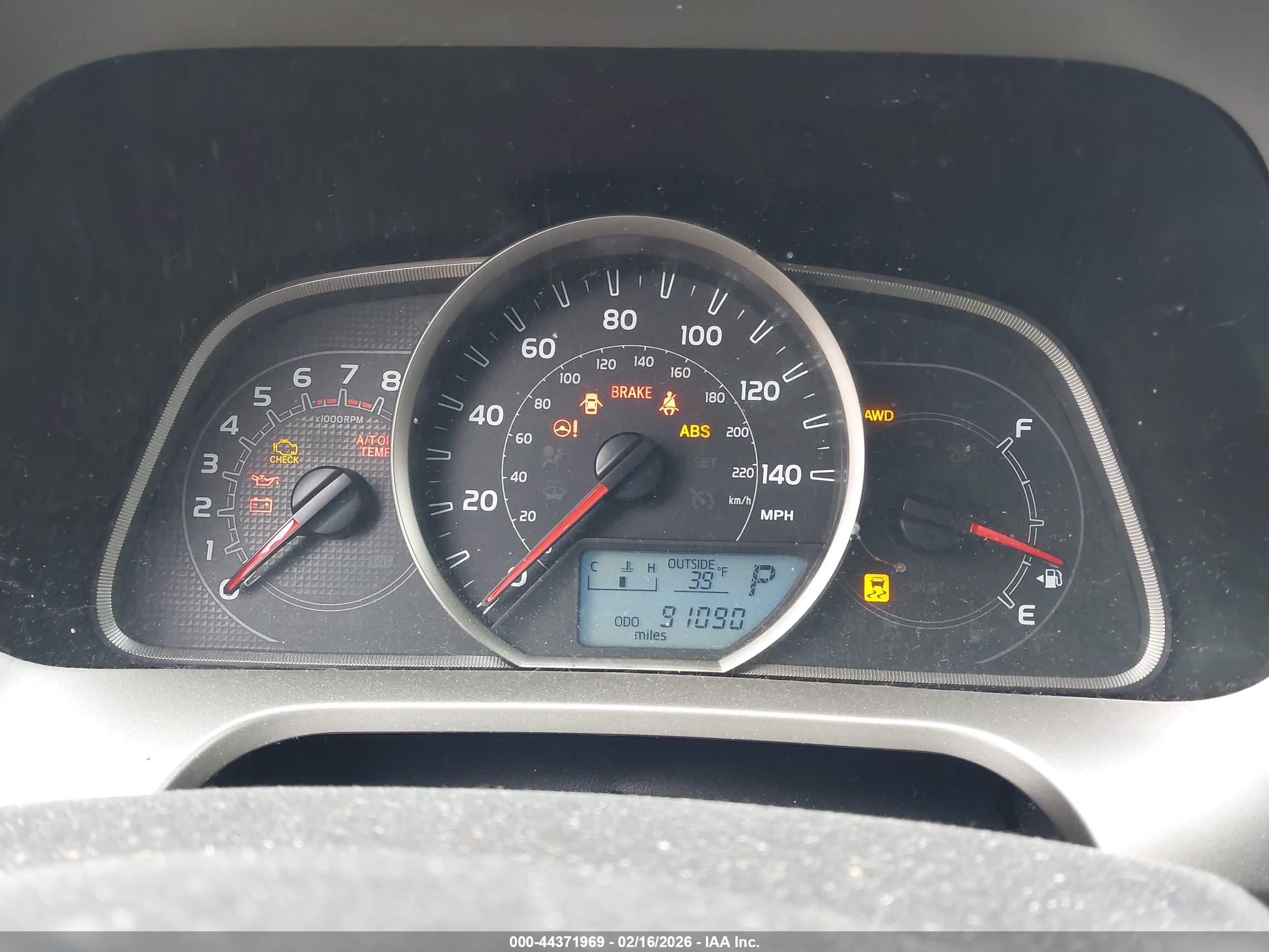 TOYOTA RAV4 image 7