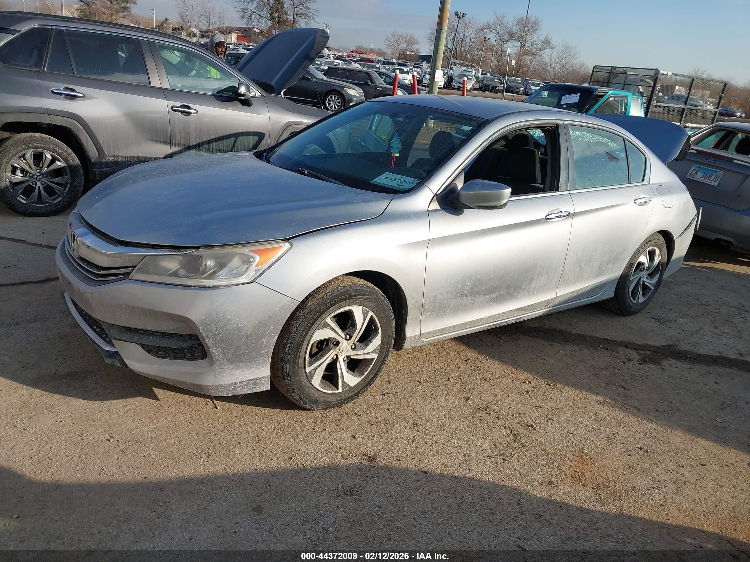 HONDA ACCORD image 2