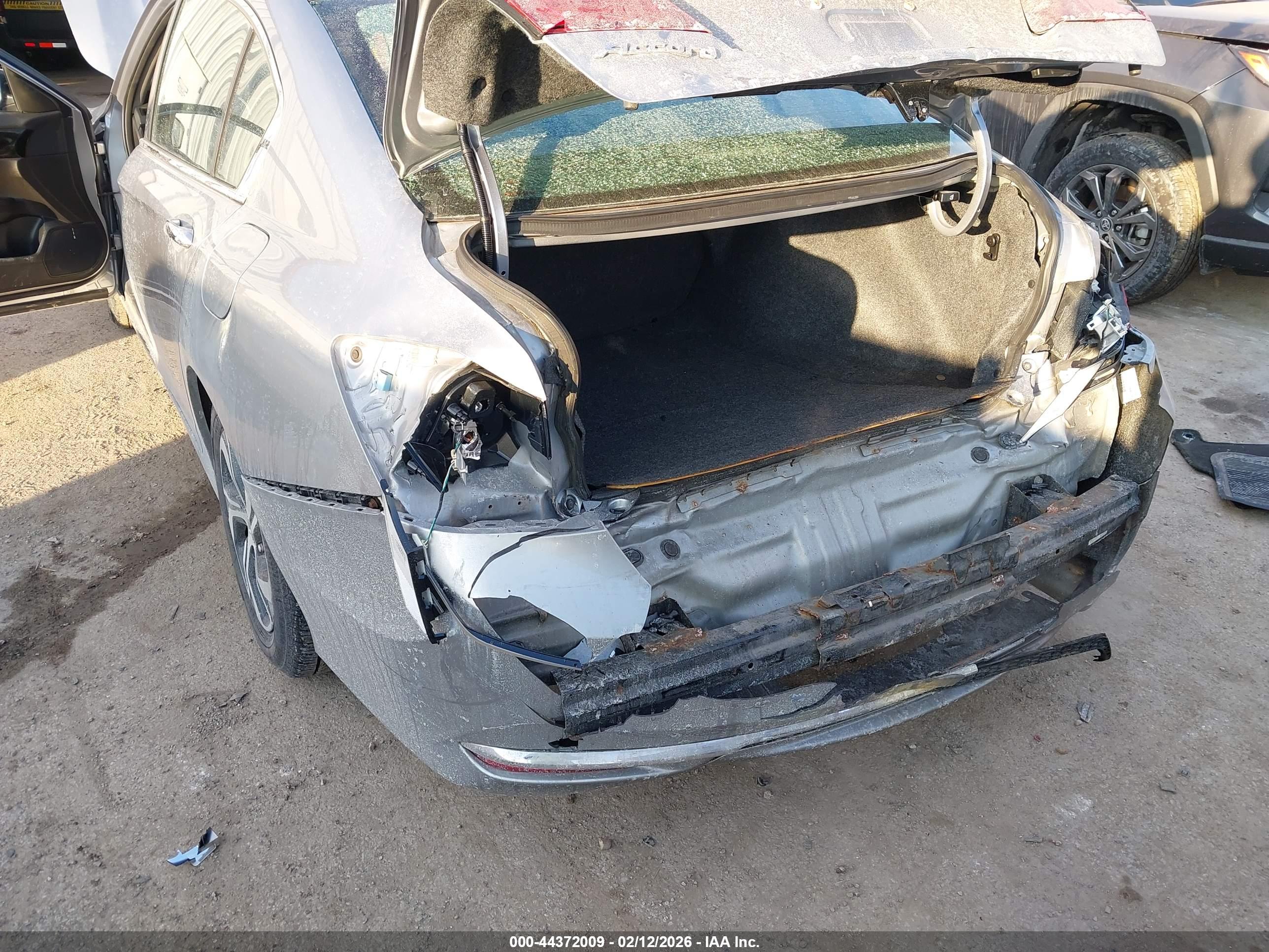 HONDA ACCORD image 6