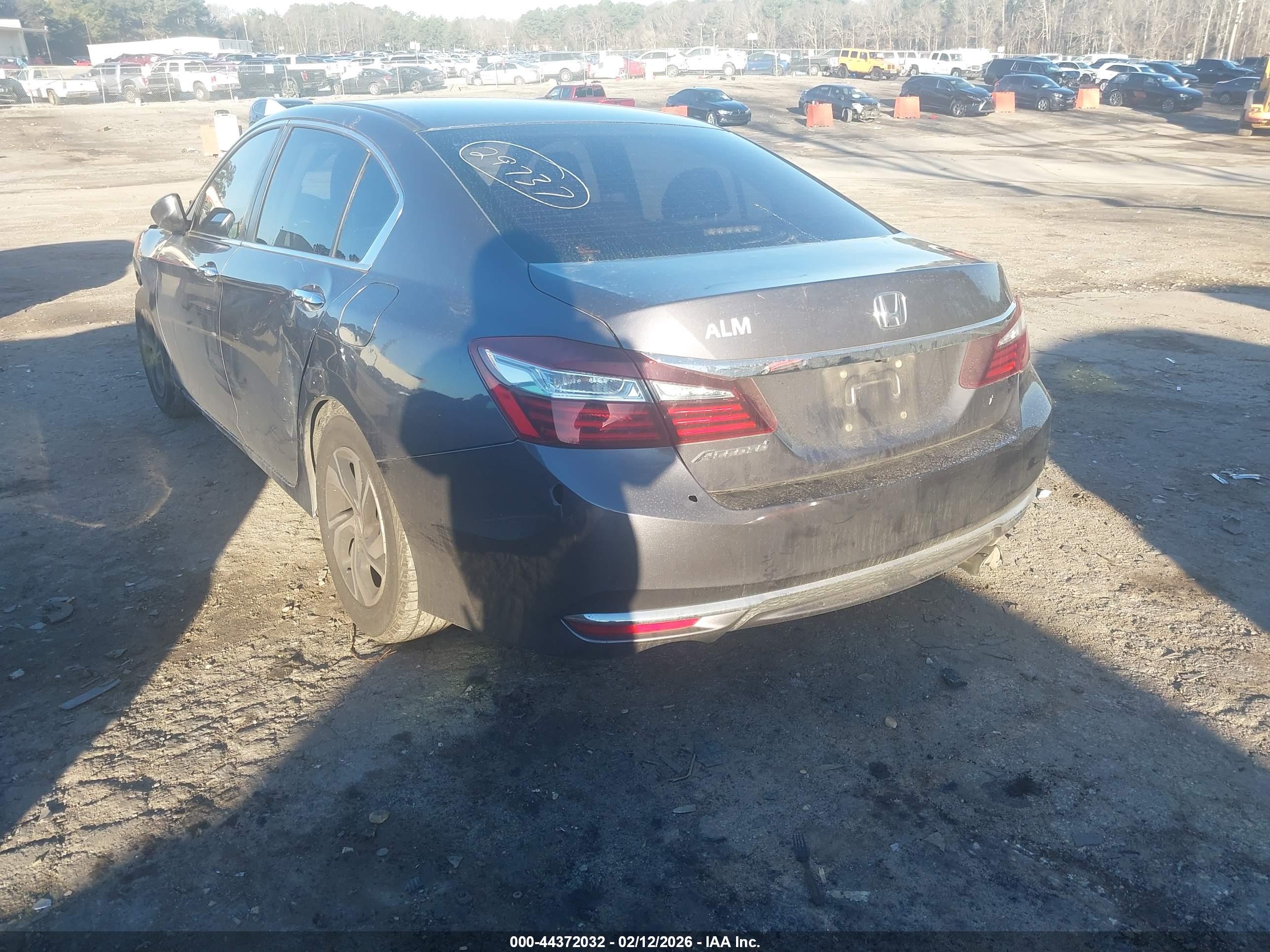 HONDA ACCORD image 3