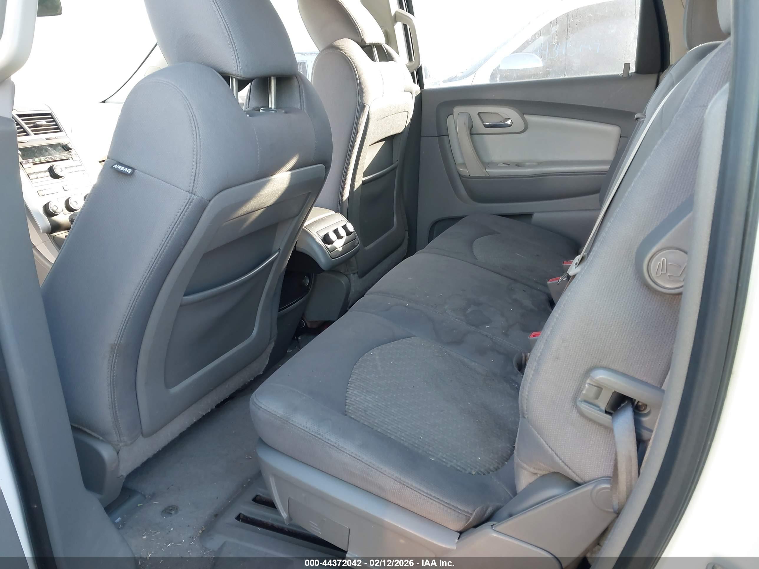 CHEVROLET TRAVERSE image 8