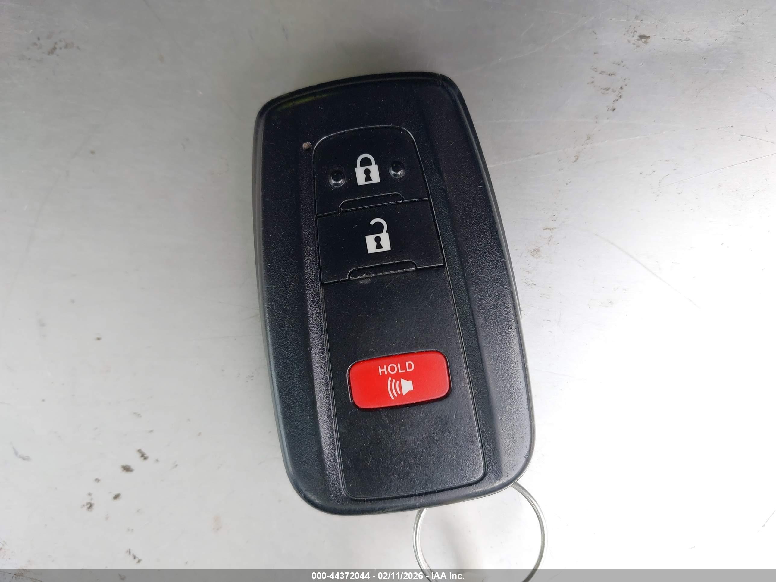 TOYOTA PRIUS image 11