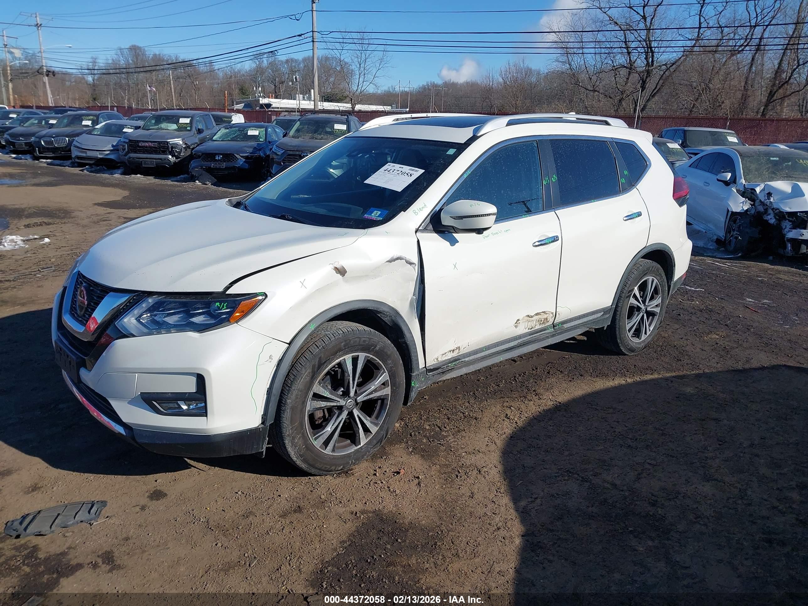 NISSAN ROGUE image 6