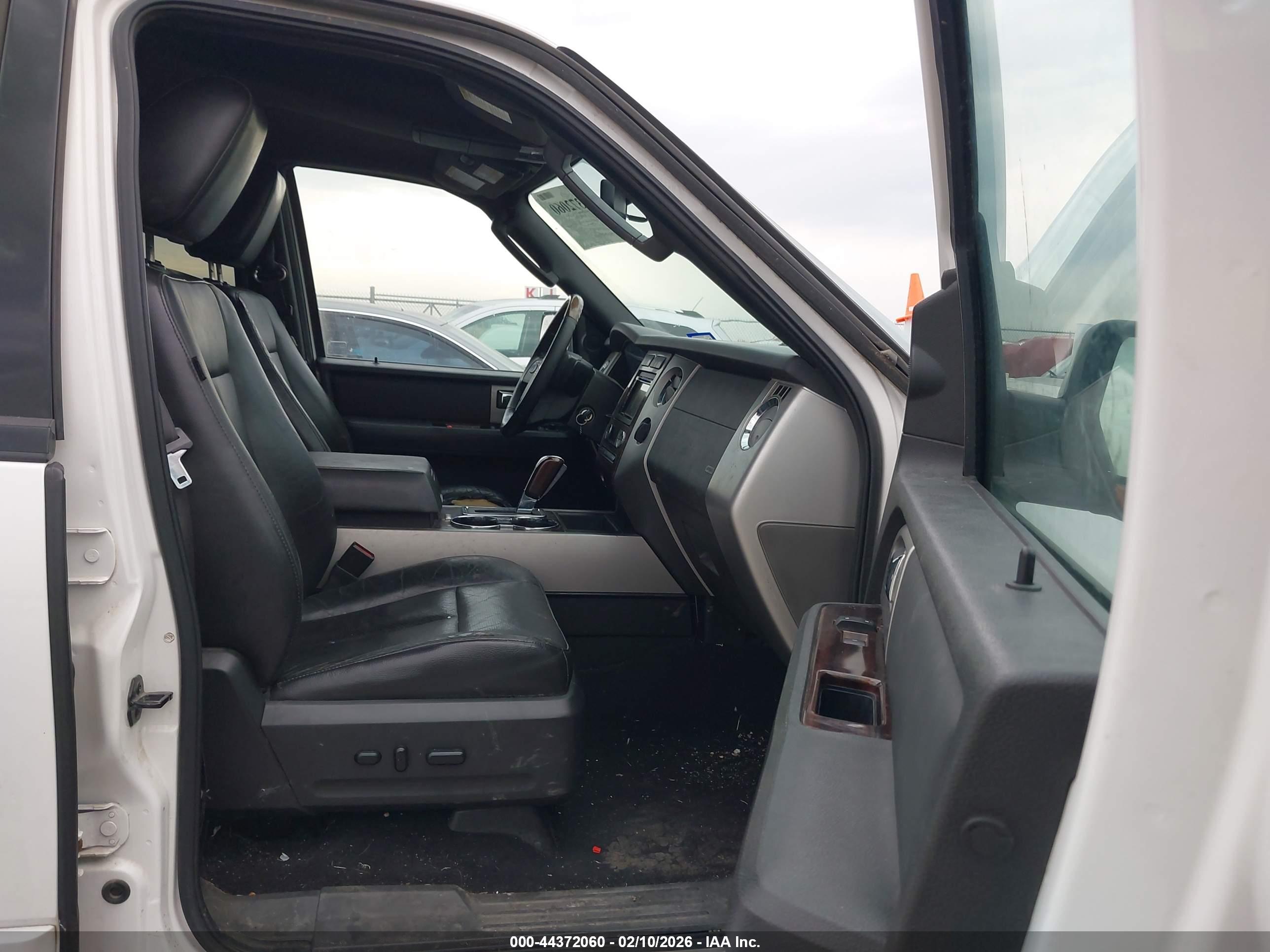 FORD EXPEDITION image 5